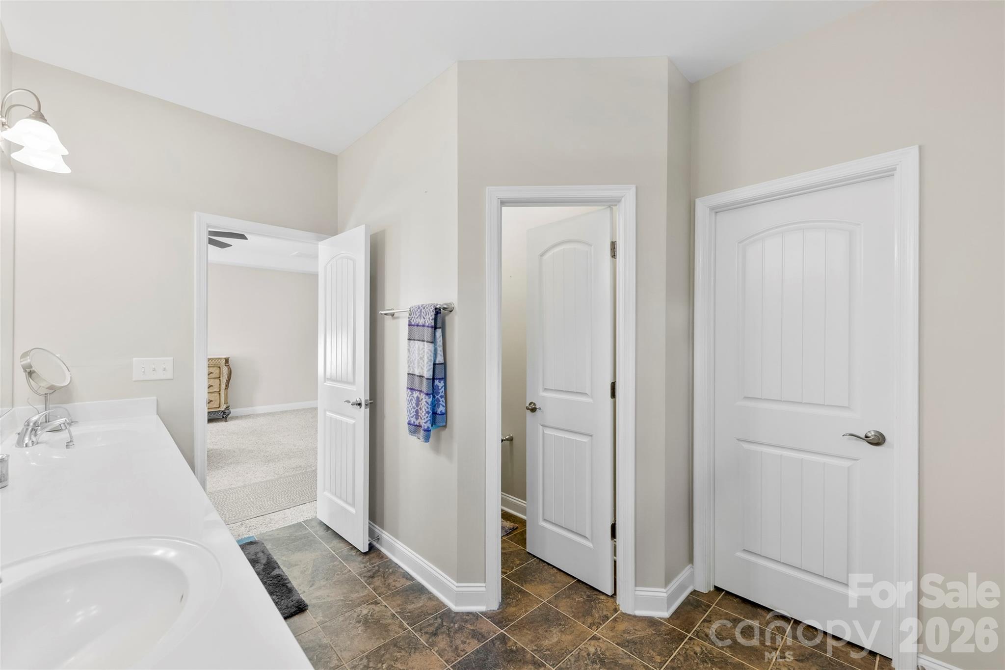 2720 Lakefront Drive — Belmont