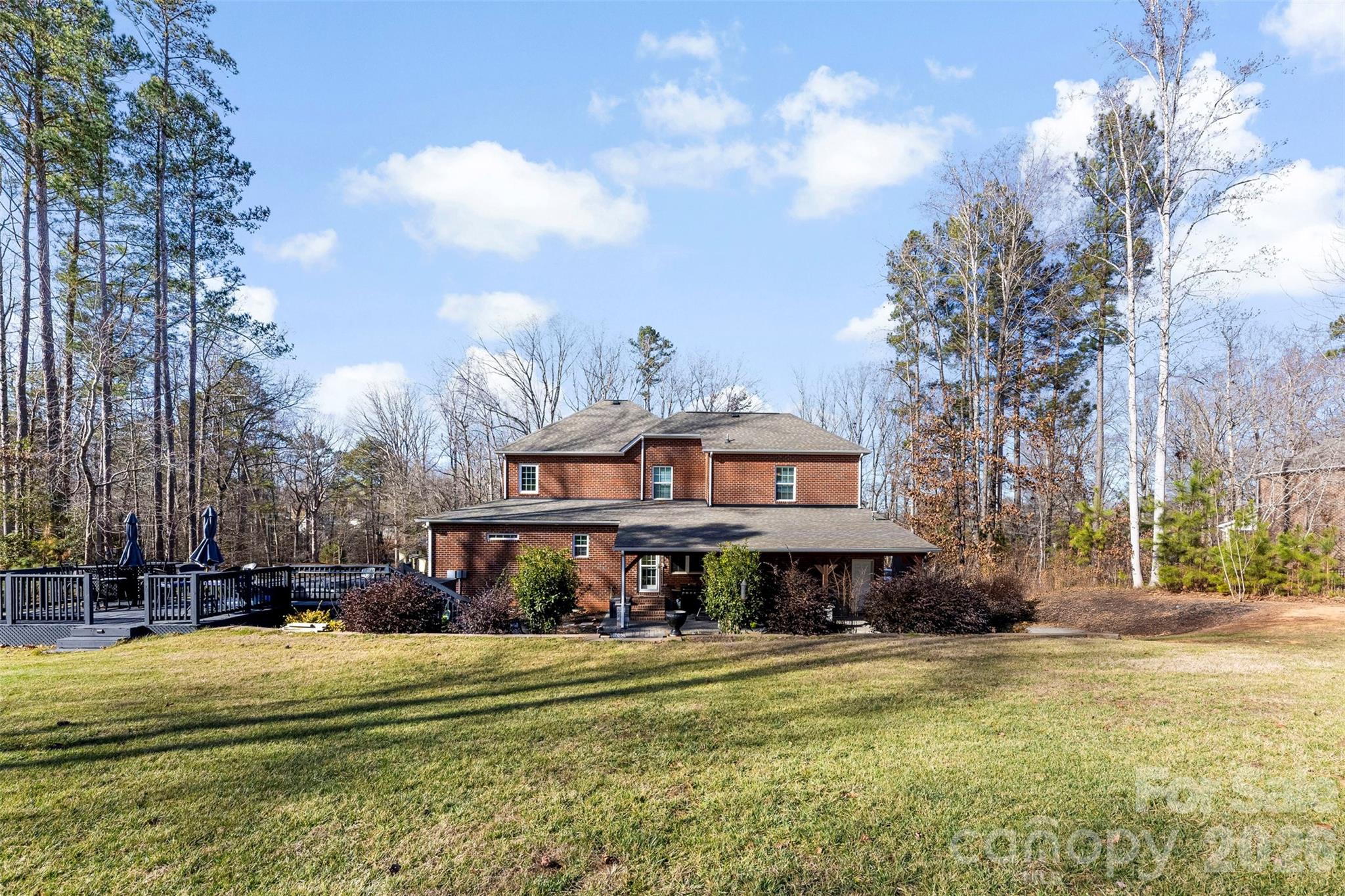 2720 Lakefront Drive — Belmont