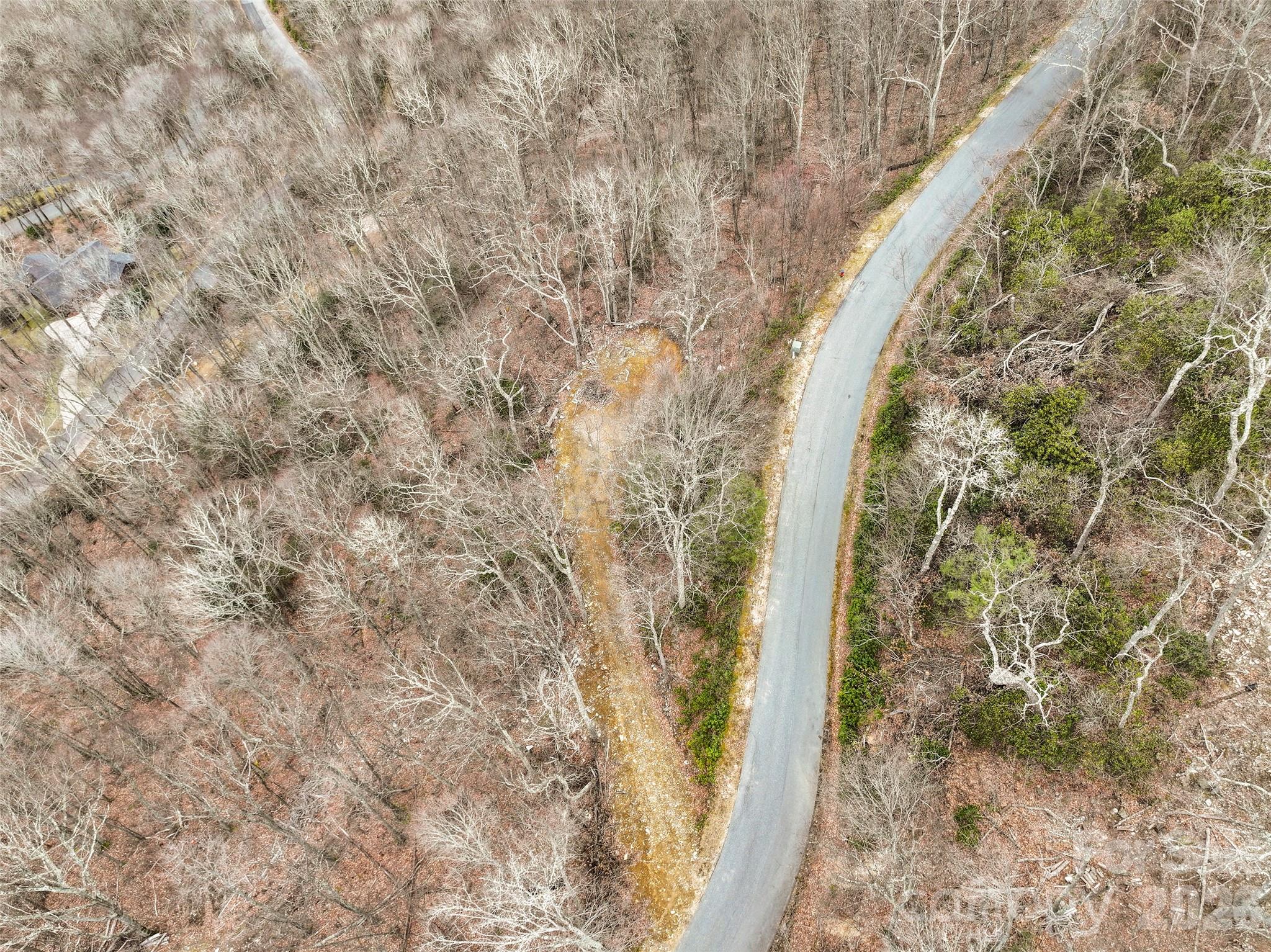 1480 Odalu Trail — Maggie Valley
