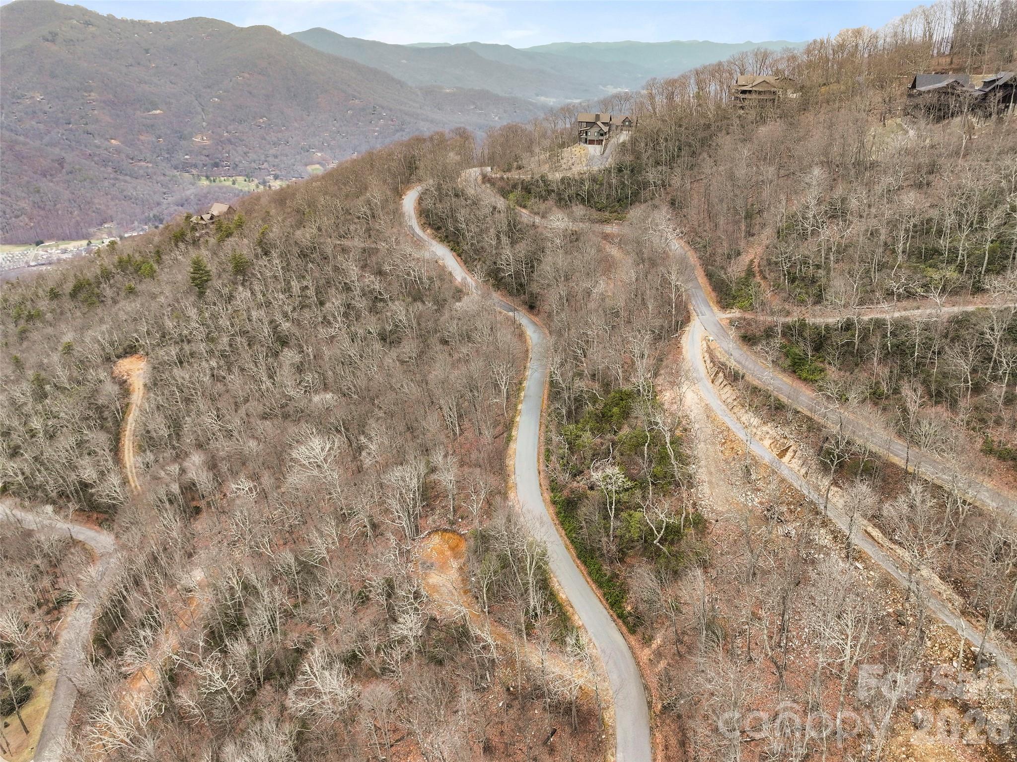 1480 Odalu Trail — Maggie Valley
