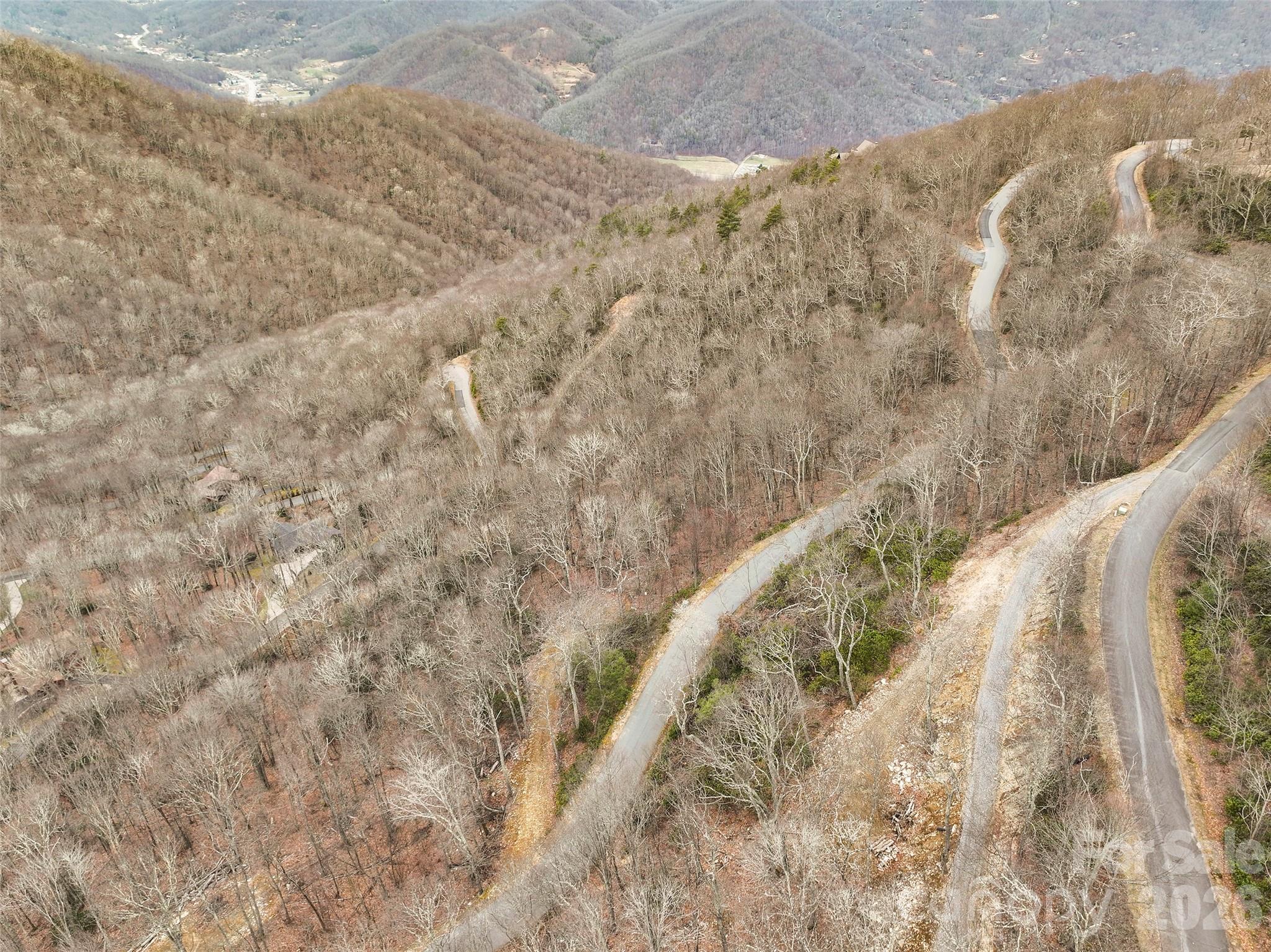 1480 Odalu Trail — Maggie Valley