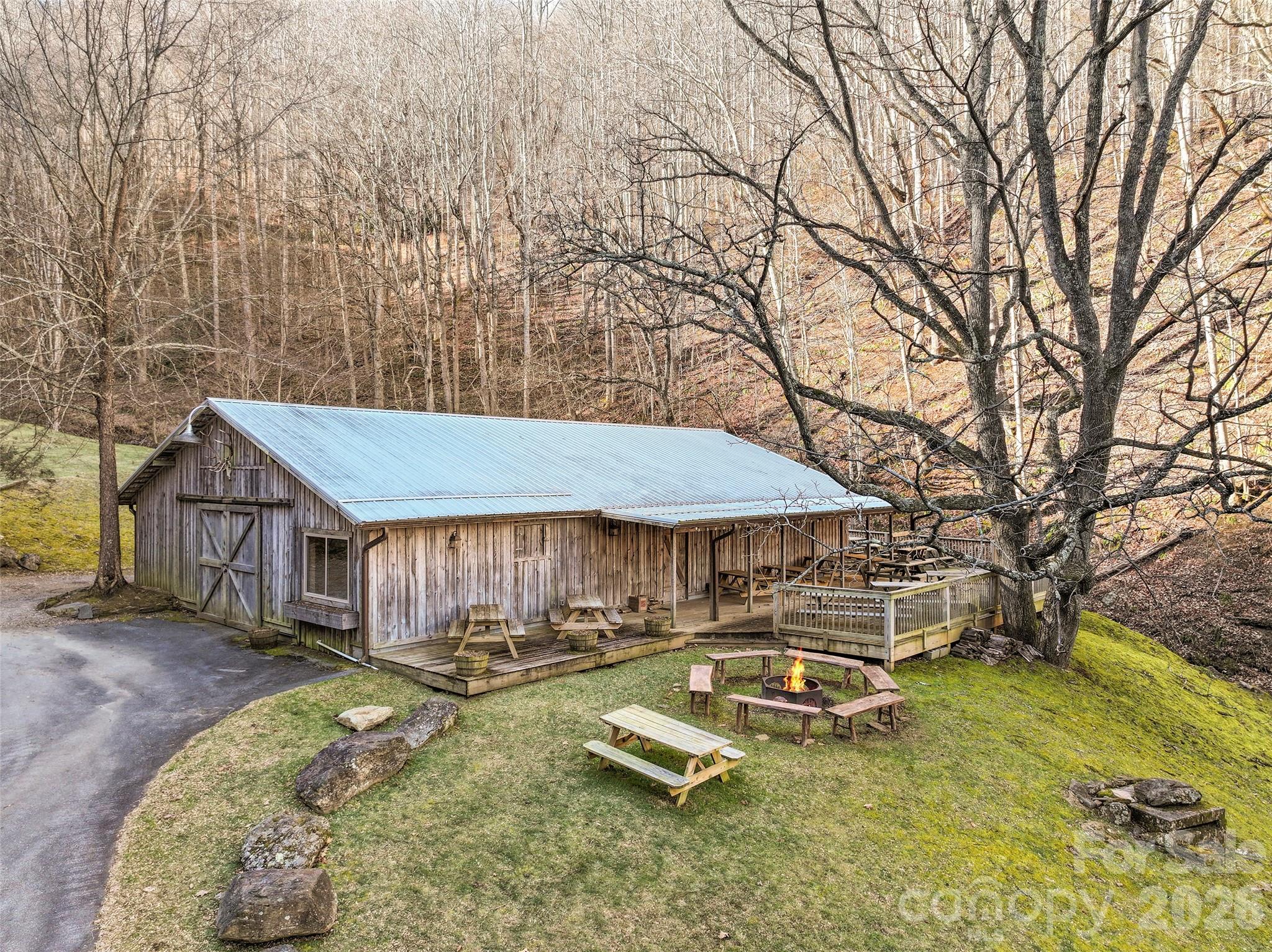 1480 Odalu Trail — Maggie Valley