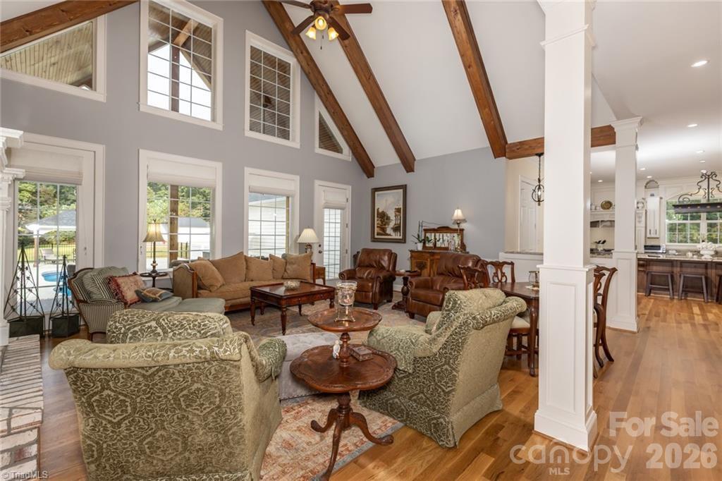 204 Violet Ridge — Lowgap