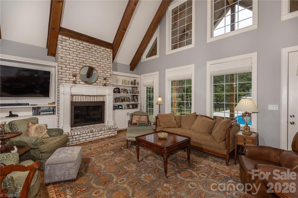 204 Violet Ridge — Lowgap