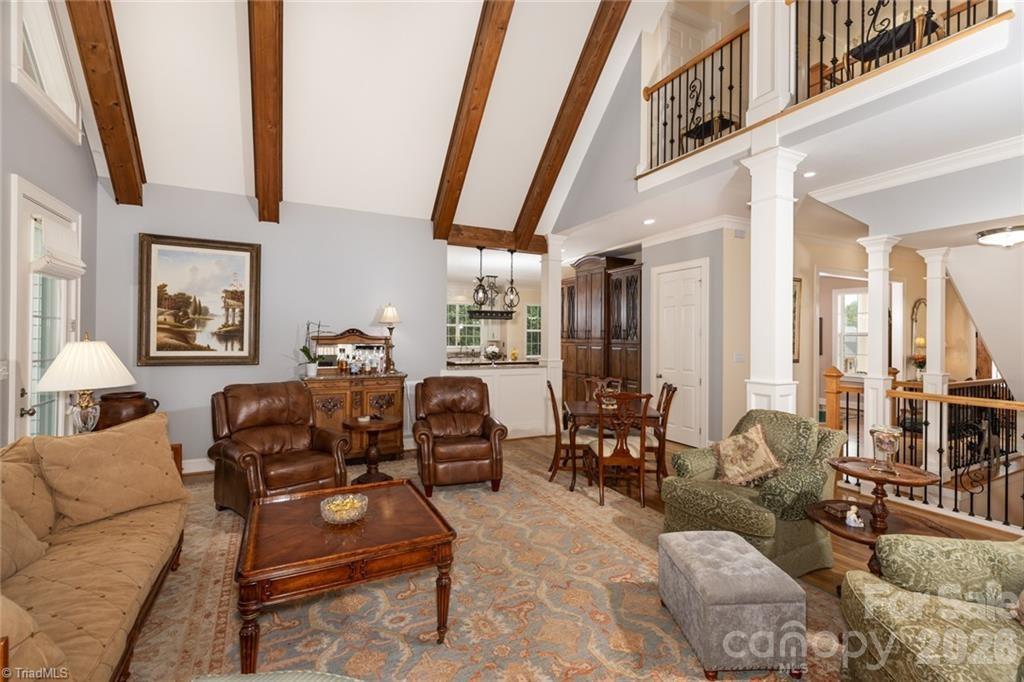 204 Violet Ridge — Lowgap