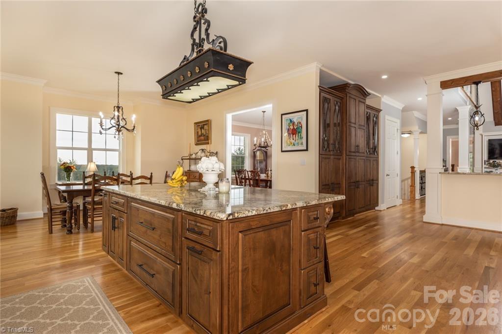 204 Violet Ridge — Lowgap