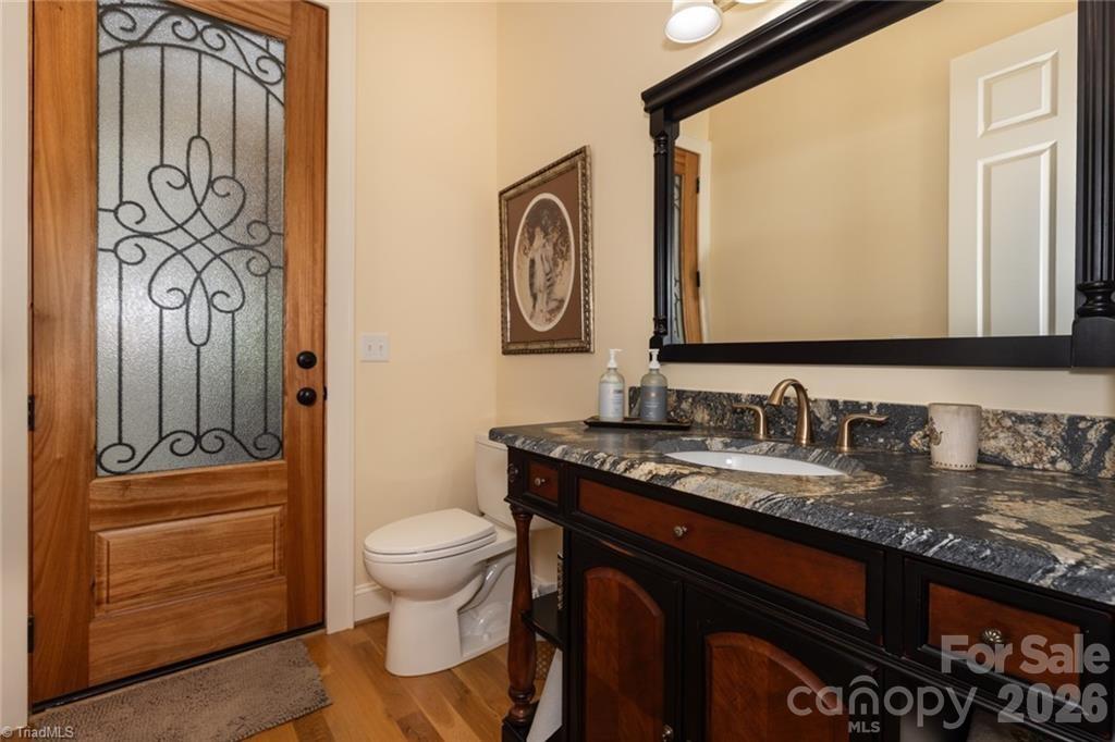 204 Violet Ridge — Lowgap