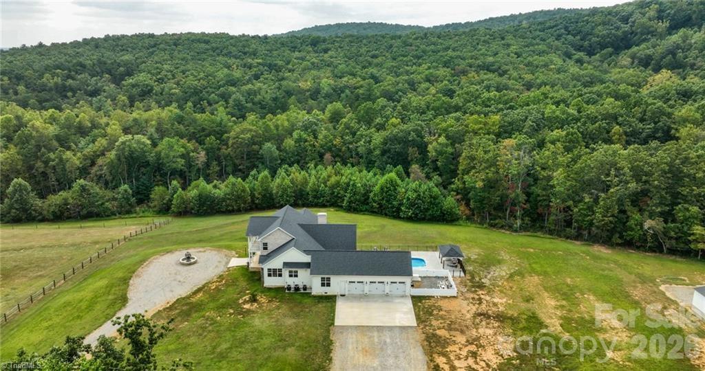 204 Violet Ridge — Lowgap