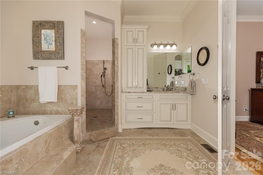 204 Violet Ridge — Lowgap