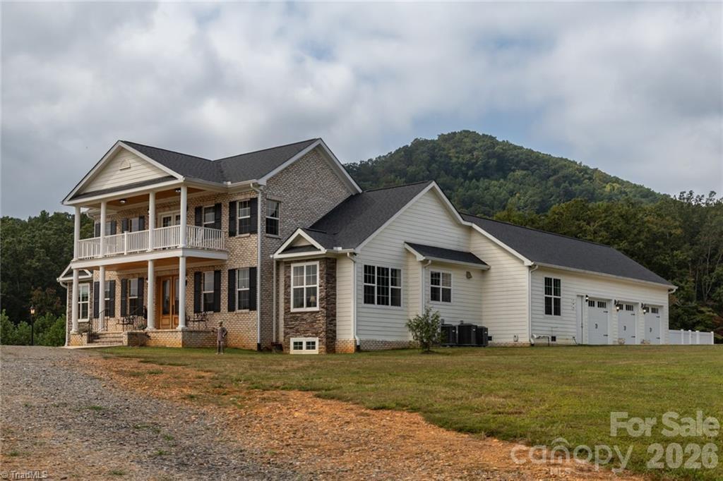 204 Violet Ridge — Lowgap