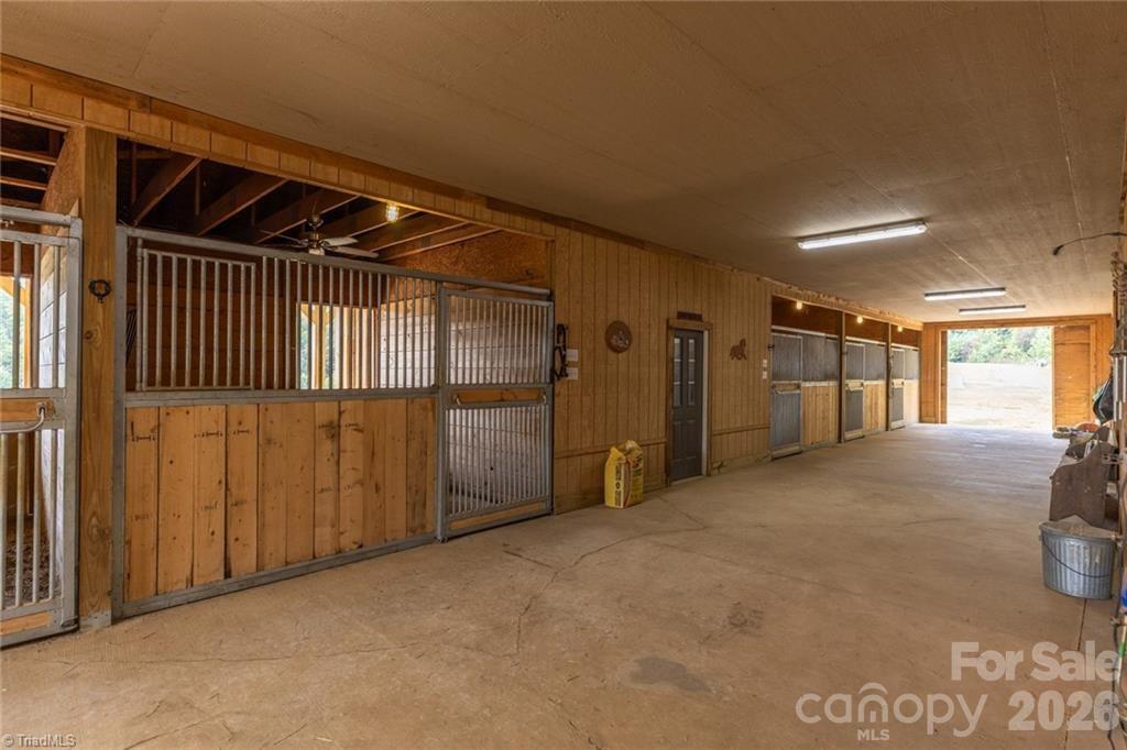 204 Violet Ridge — Lowgap