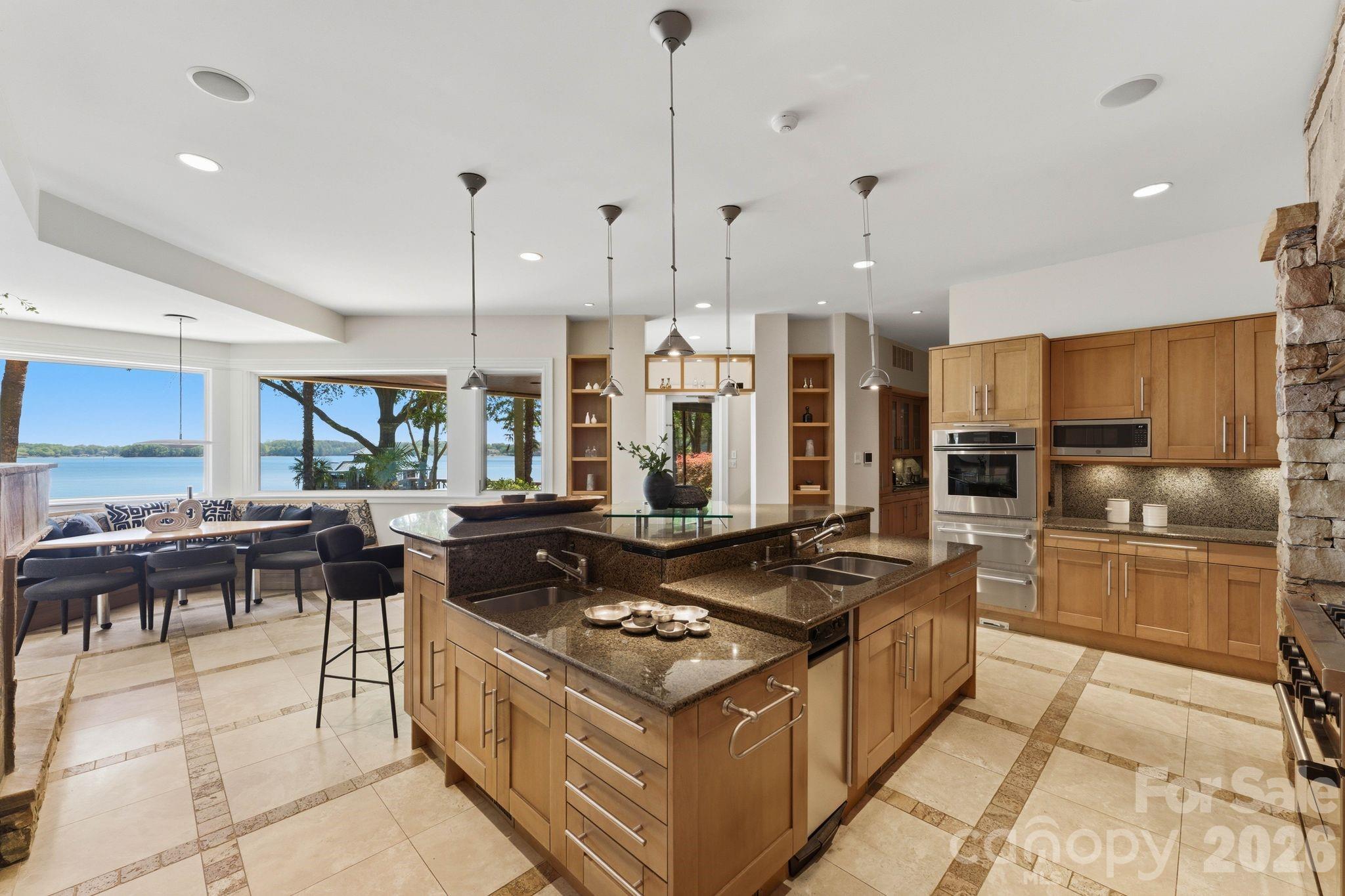 14051 Island Drive — Huntersville