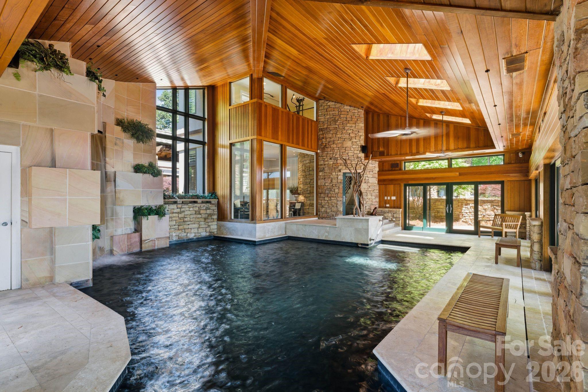 14051 Island Drive — Huntersville