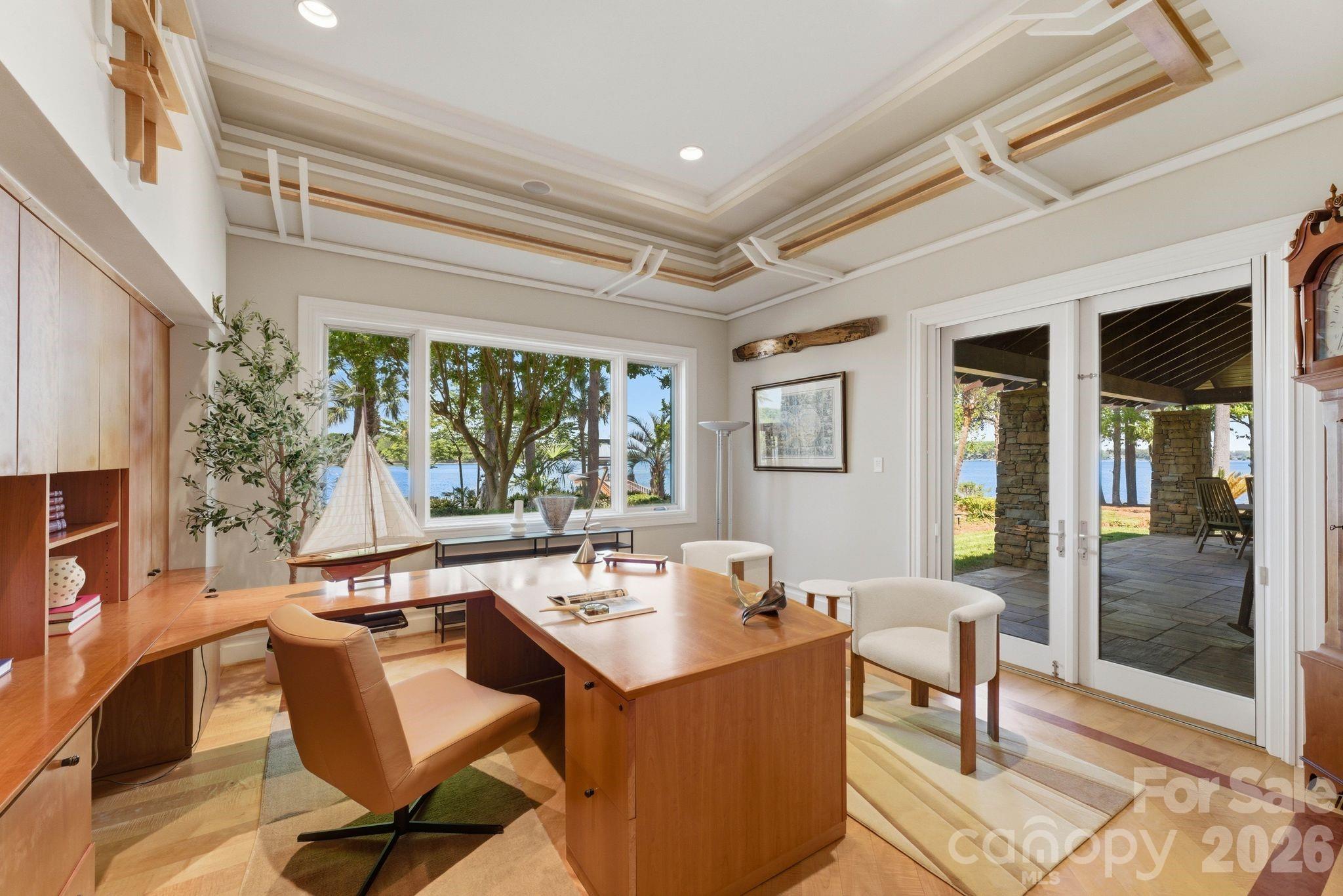 14051 Island Drive — Huntersville