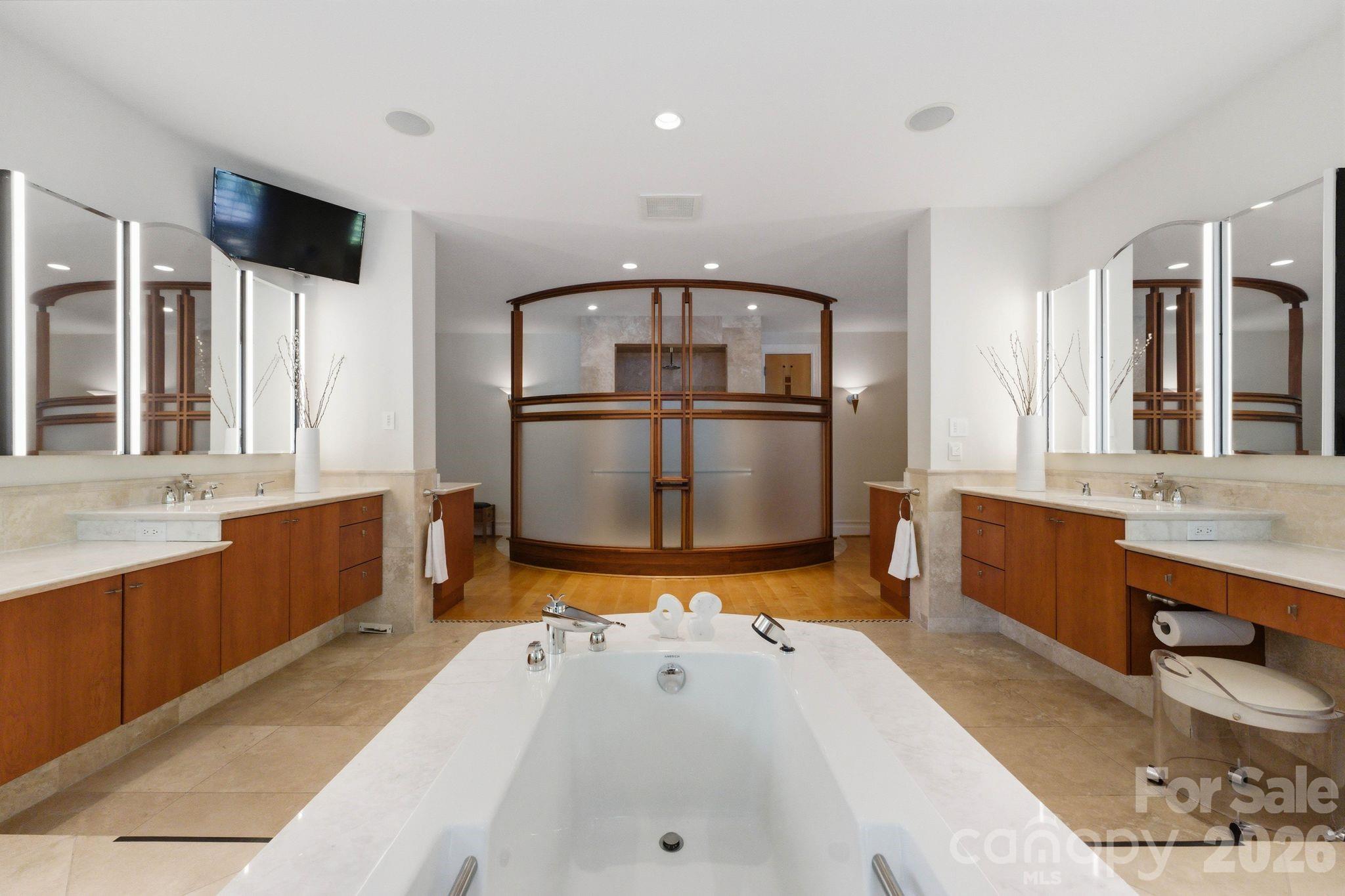 14051 Island Drive — Huntersville