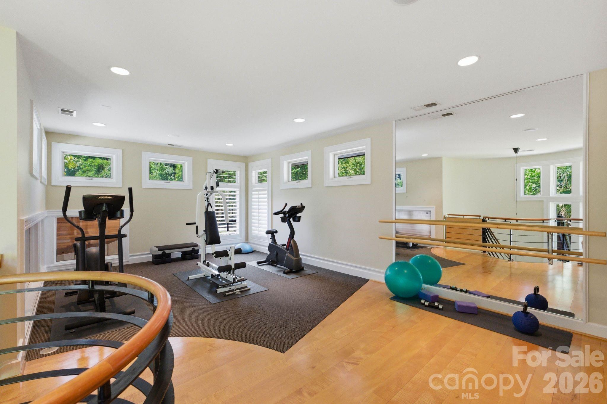 14051 Island Drive — Huntersville
