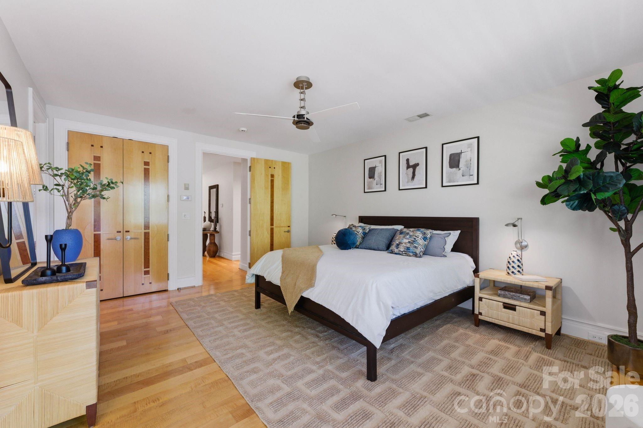 14051 Island Drive — Huntersville