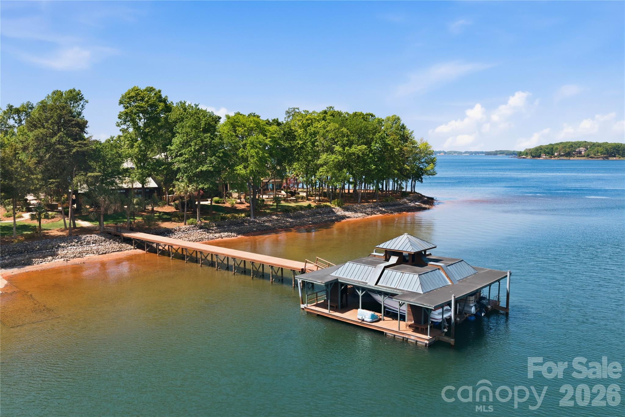 14051 Island Drive — Huntersville