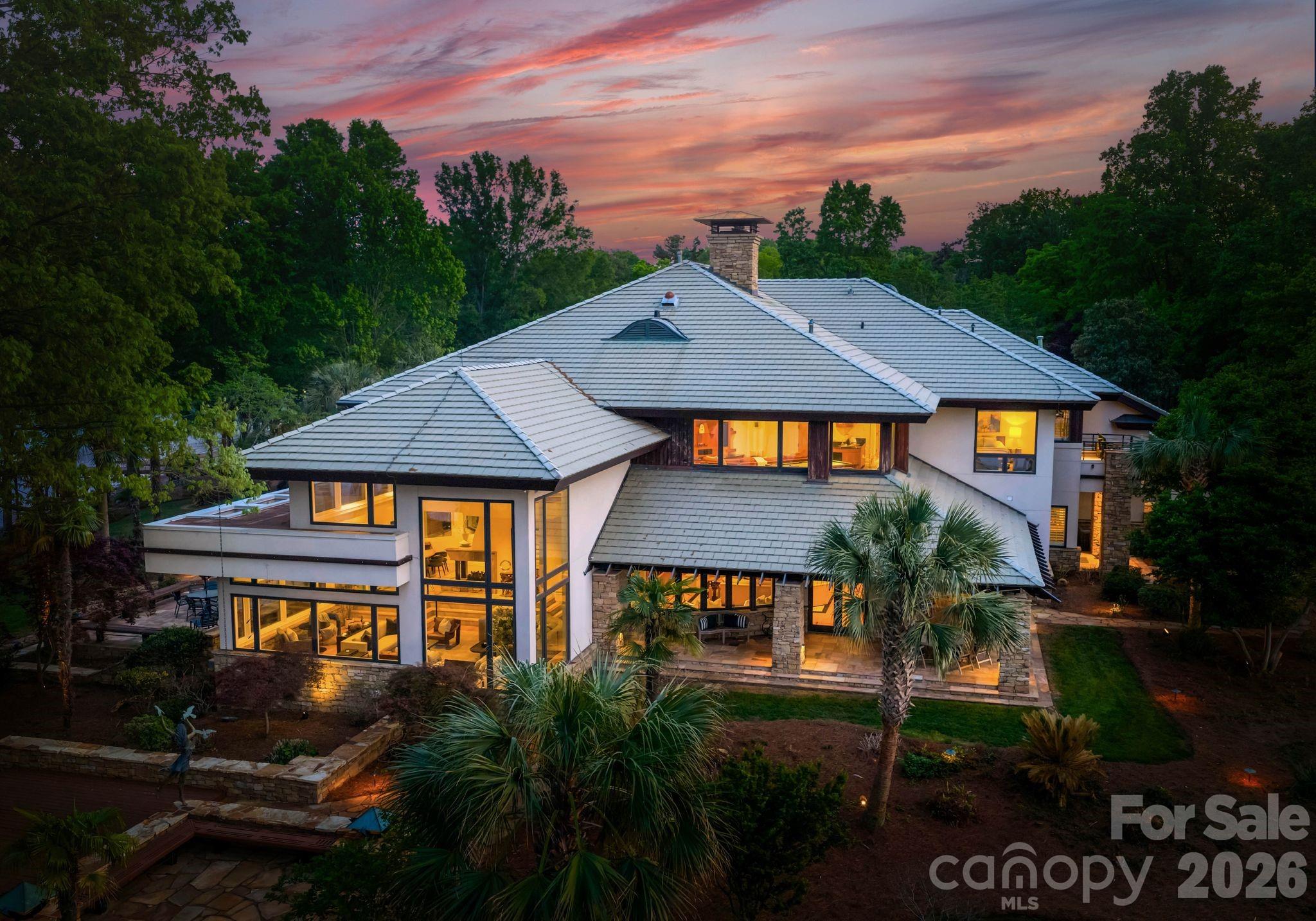 14051 Island Drive — Huntersville