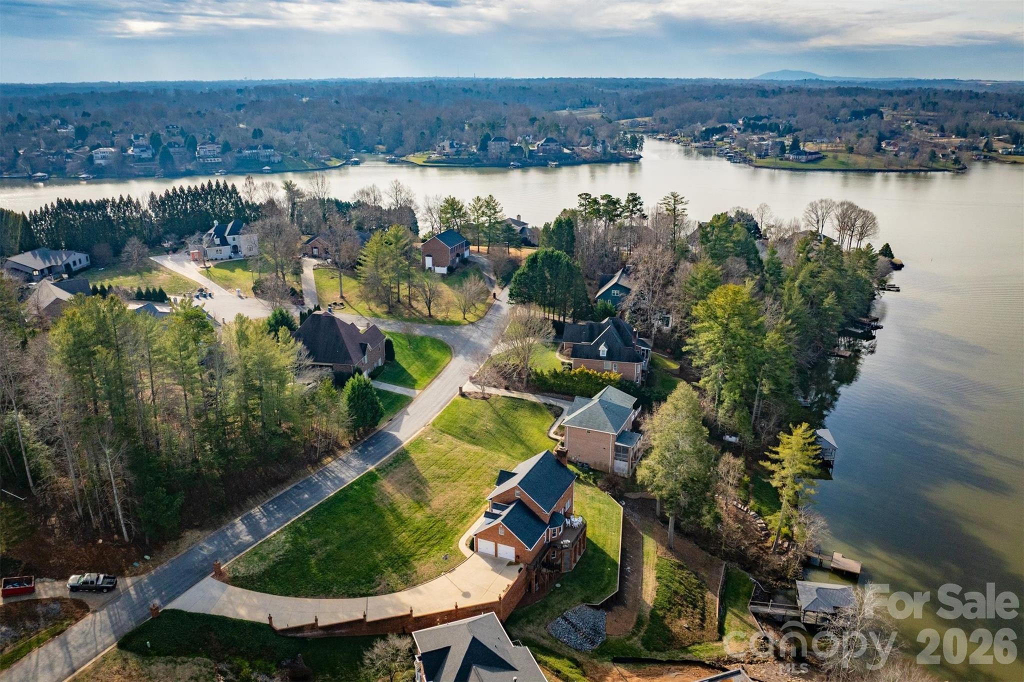 46 Mariners Point Lane — Hickory