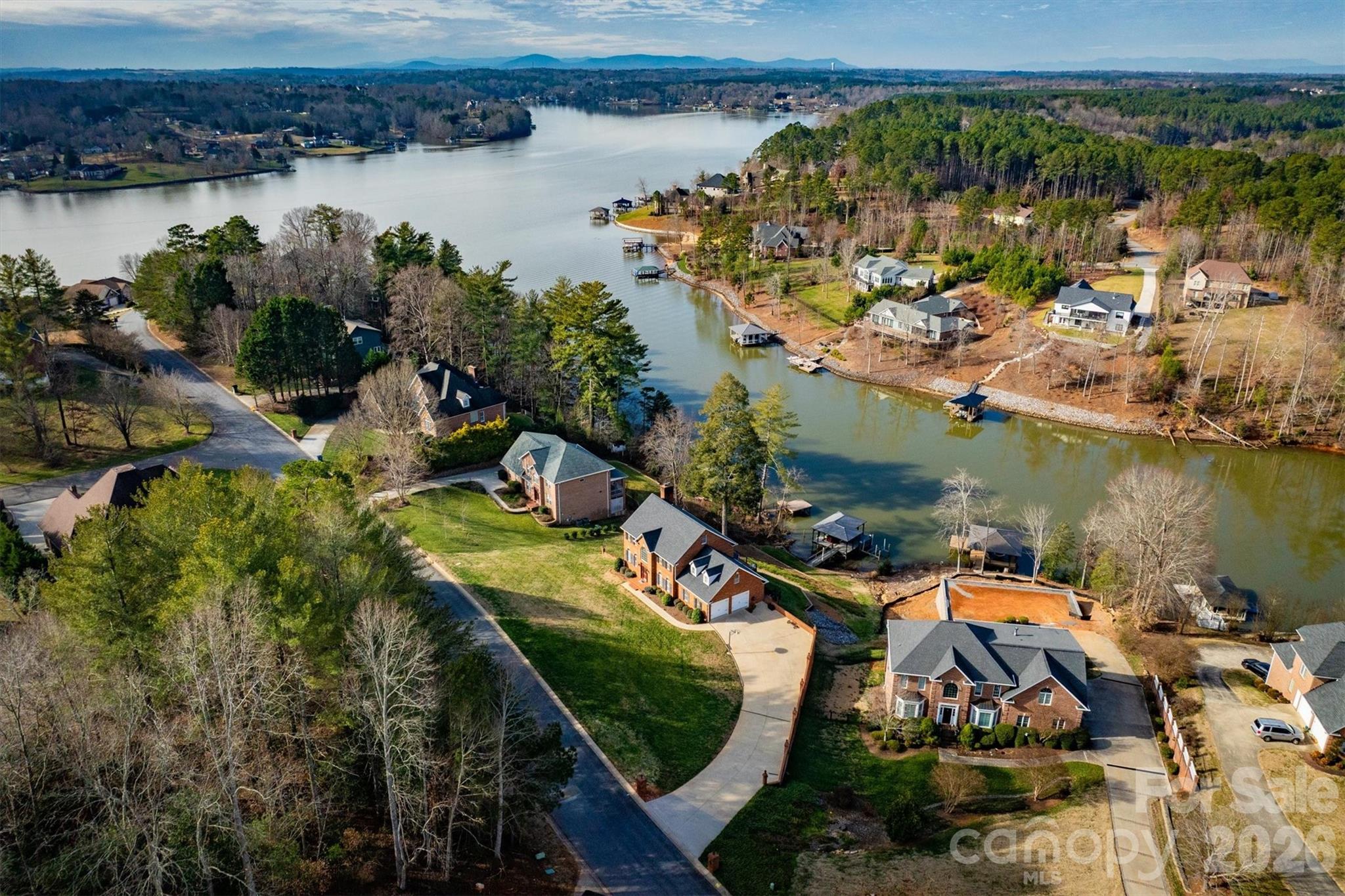 46 Mariners Point Lane — Hickory