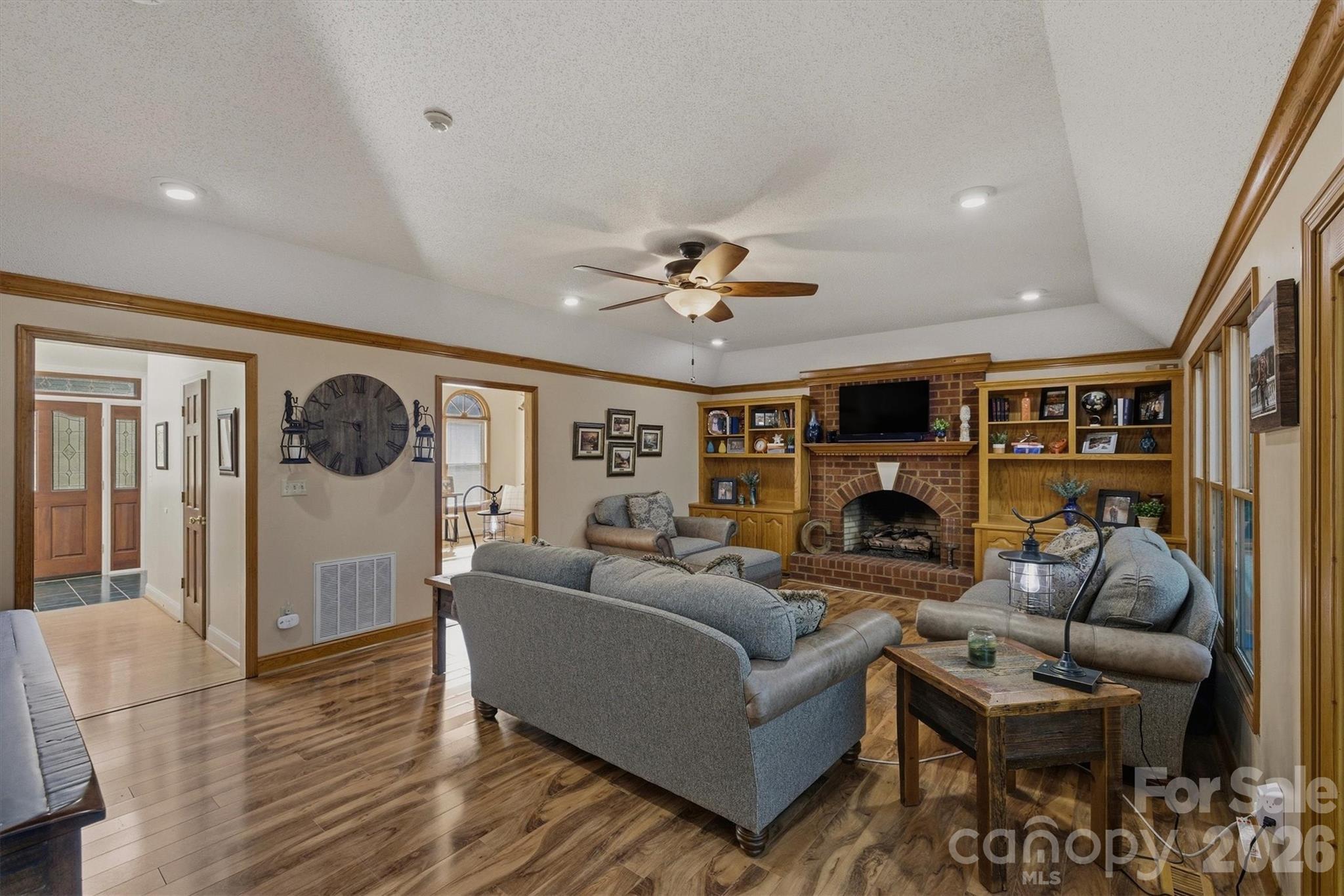 46 Mariners Point Lane — Hickory