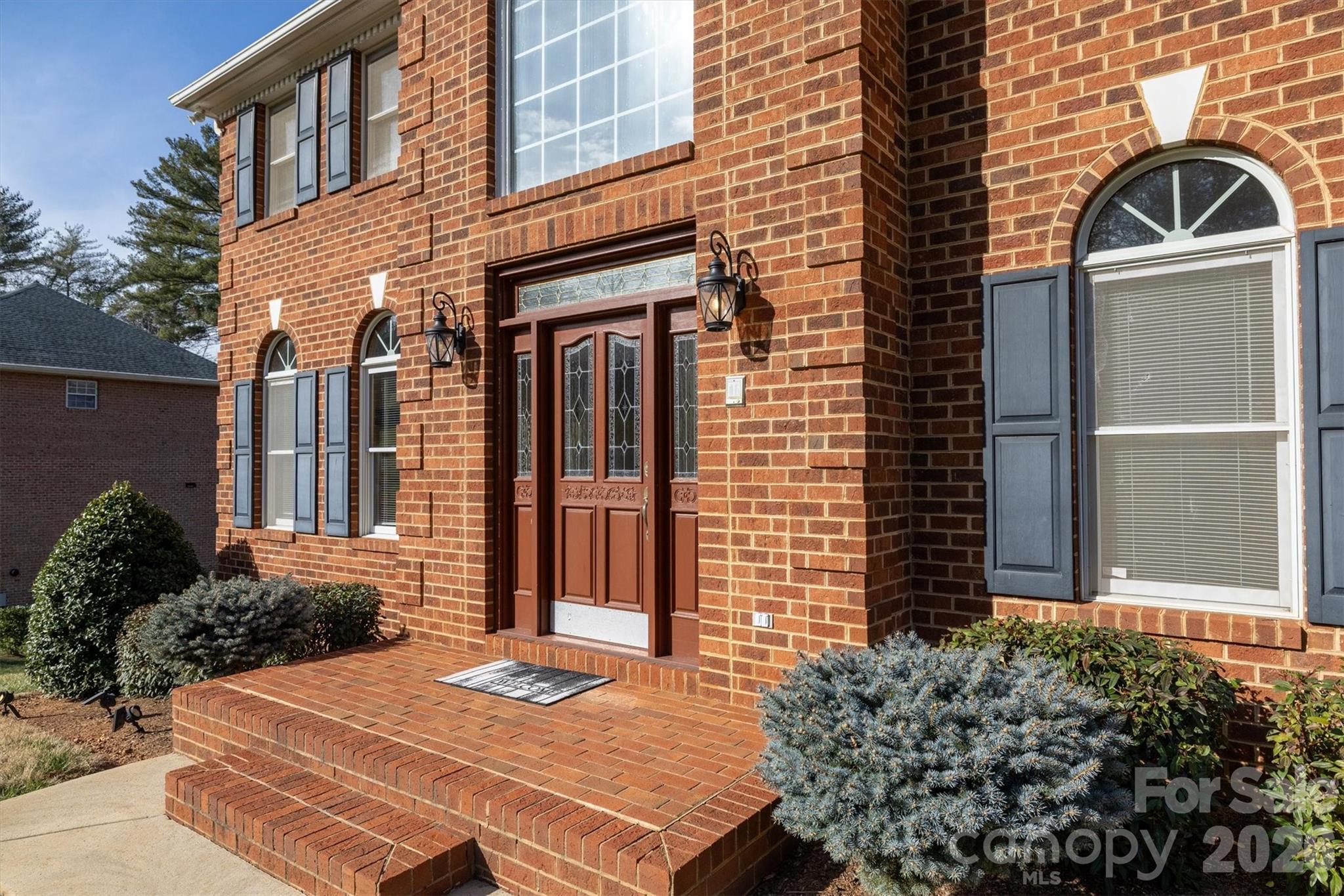 46 Mariners Point Lane — Hickory