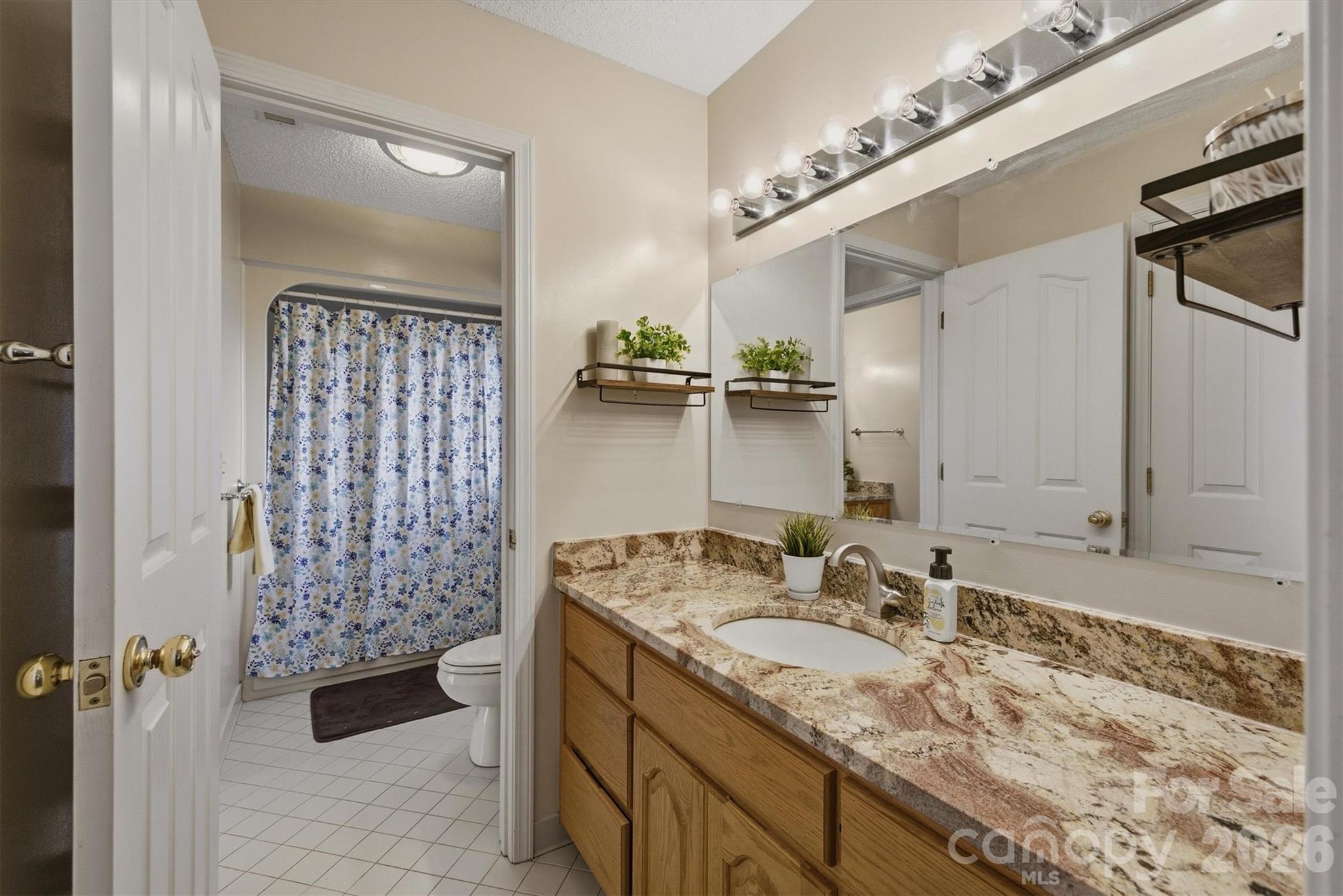 46 Mariners Point Lane — Hickory