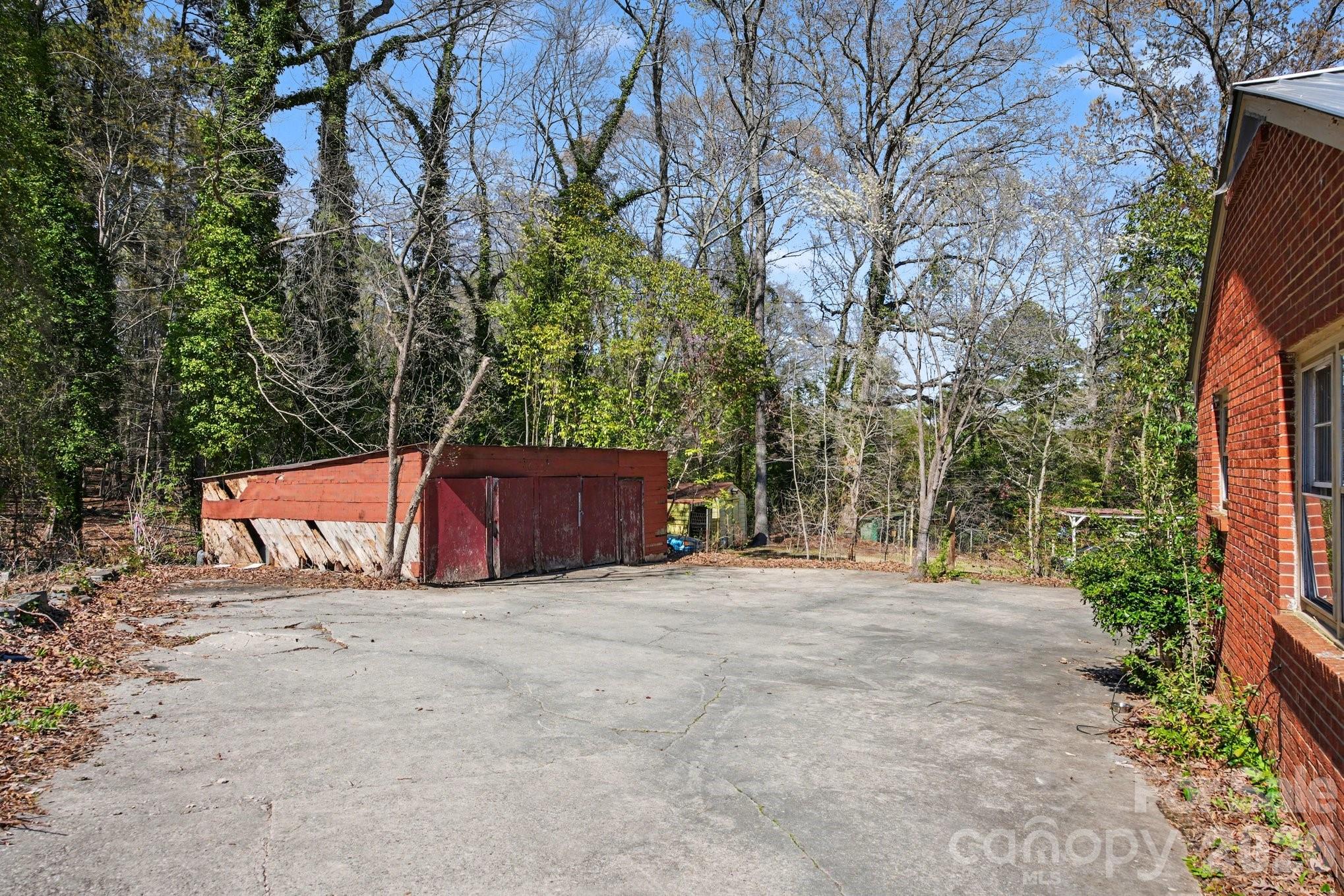 105 Shelton Circle — Wadesboro