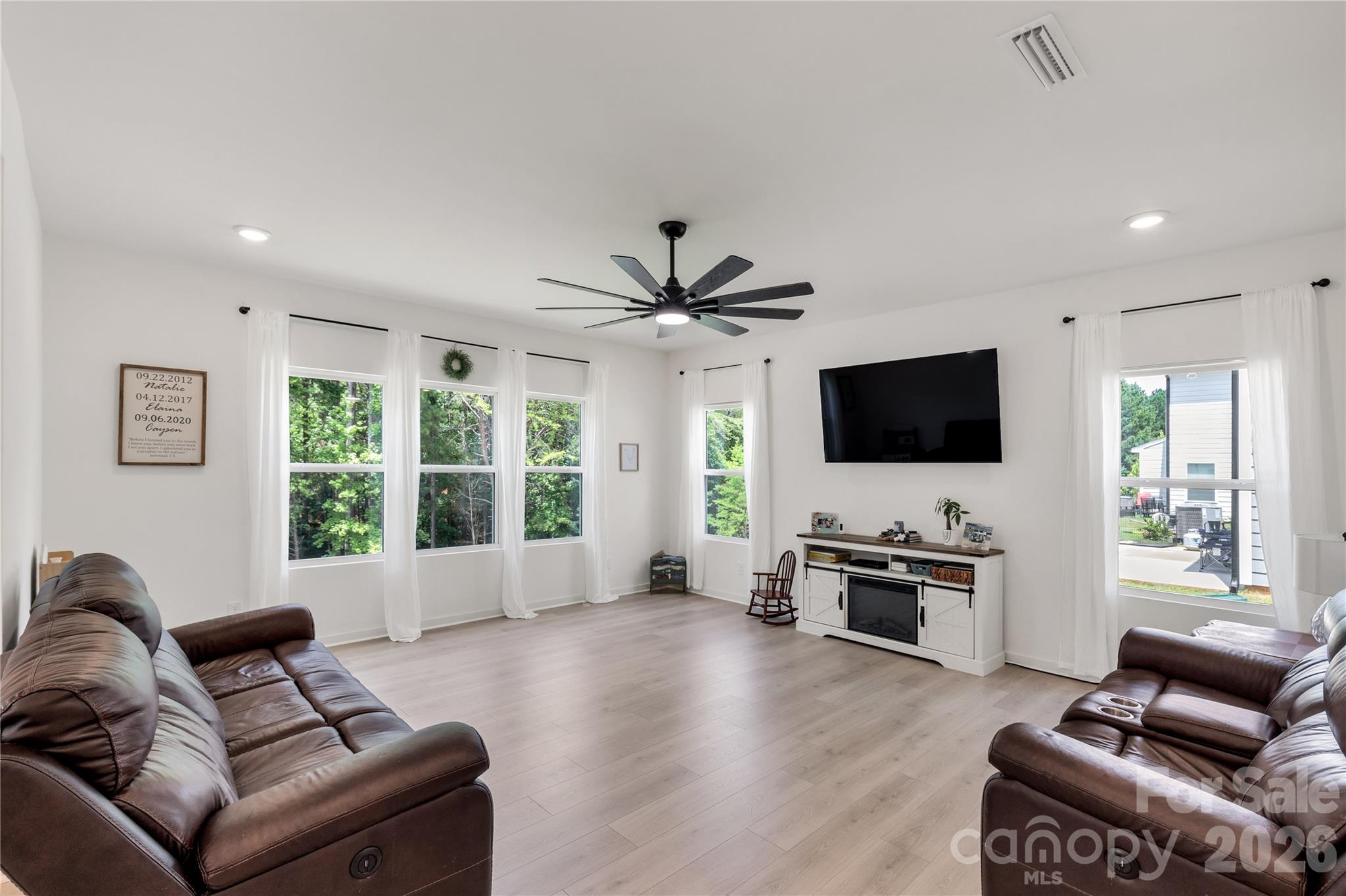 11117 Argosy Drive — Lancaster