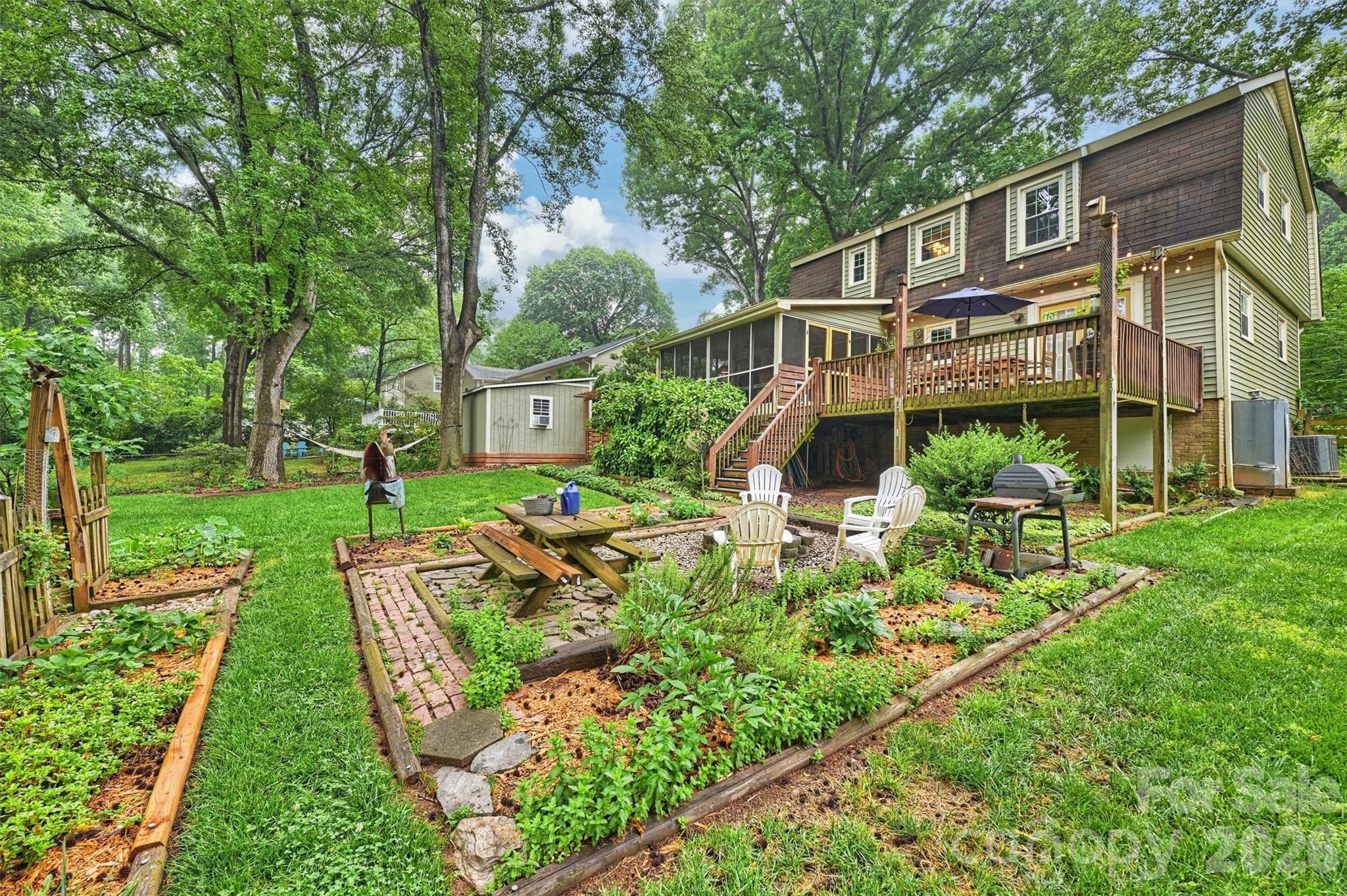 11321 Torino Road — Matthews