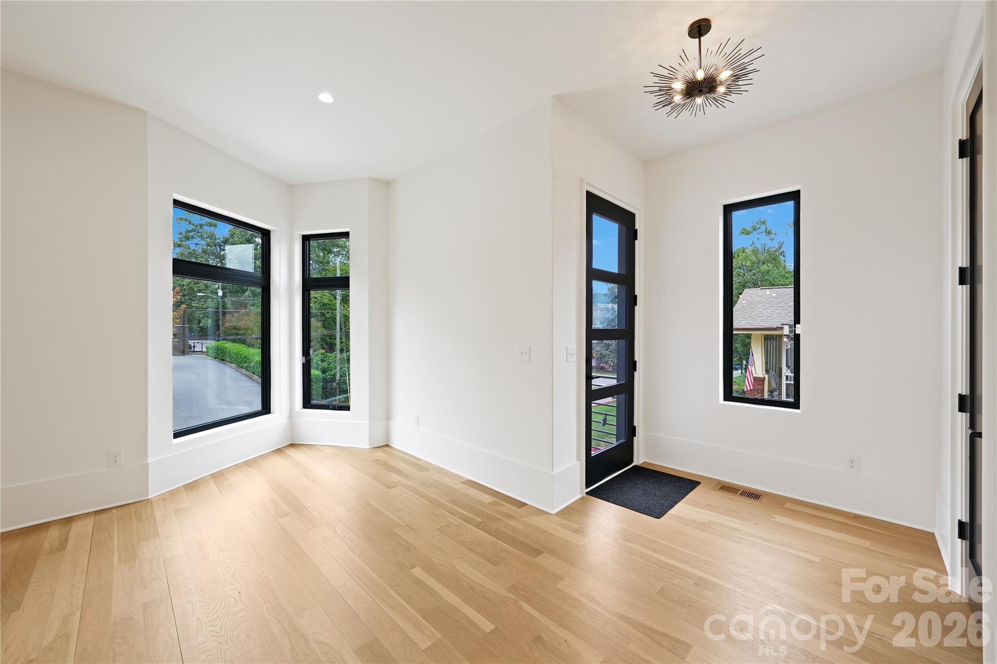 1511 Waverly Avenue — Charlotte