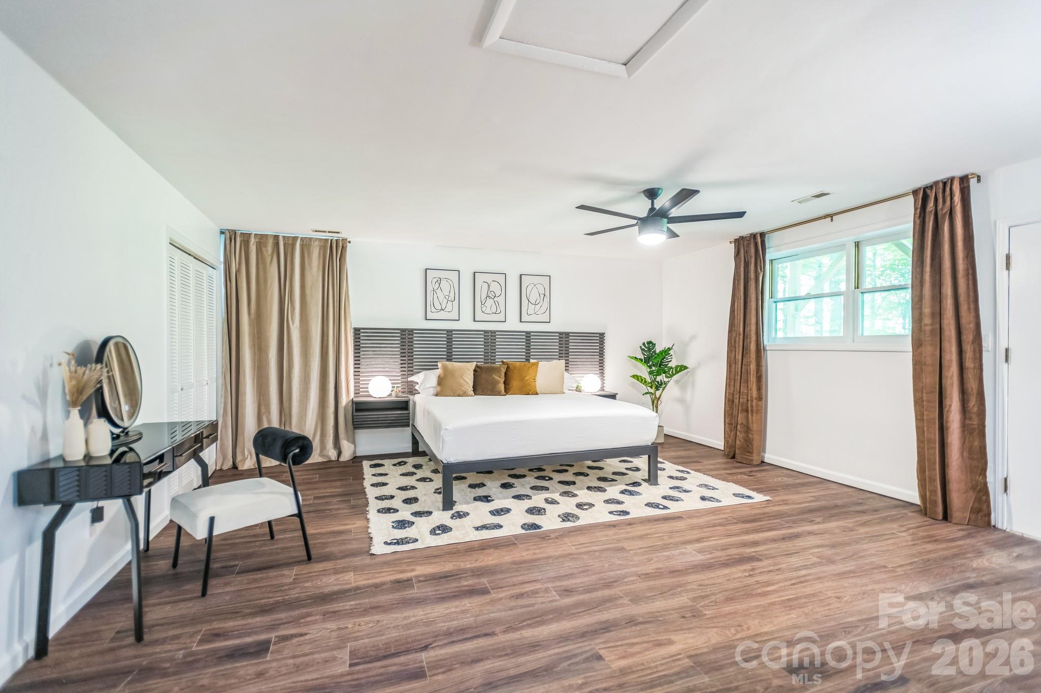 52 Reynolda Drive — Asheville