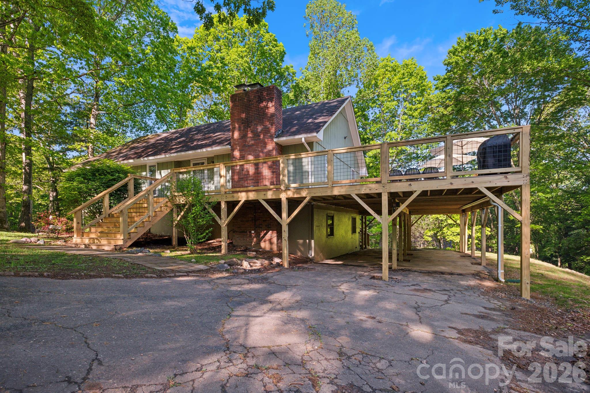 52 Reynolda Drive — Asheville