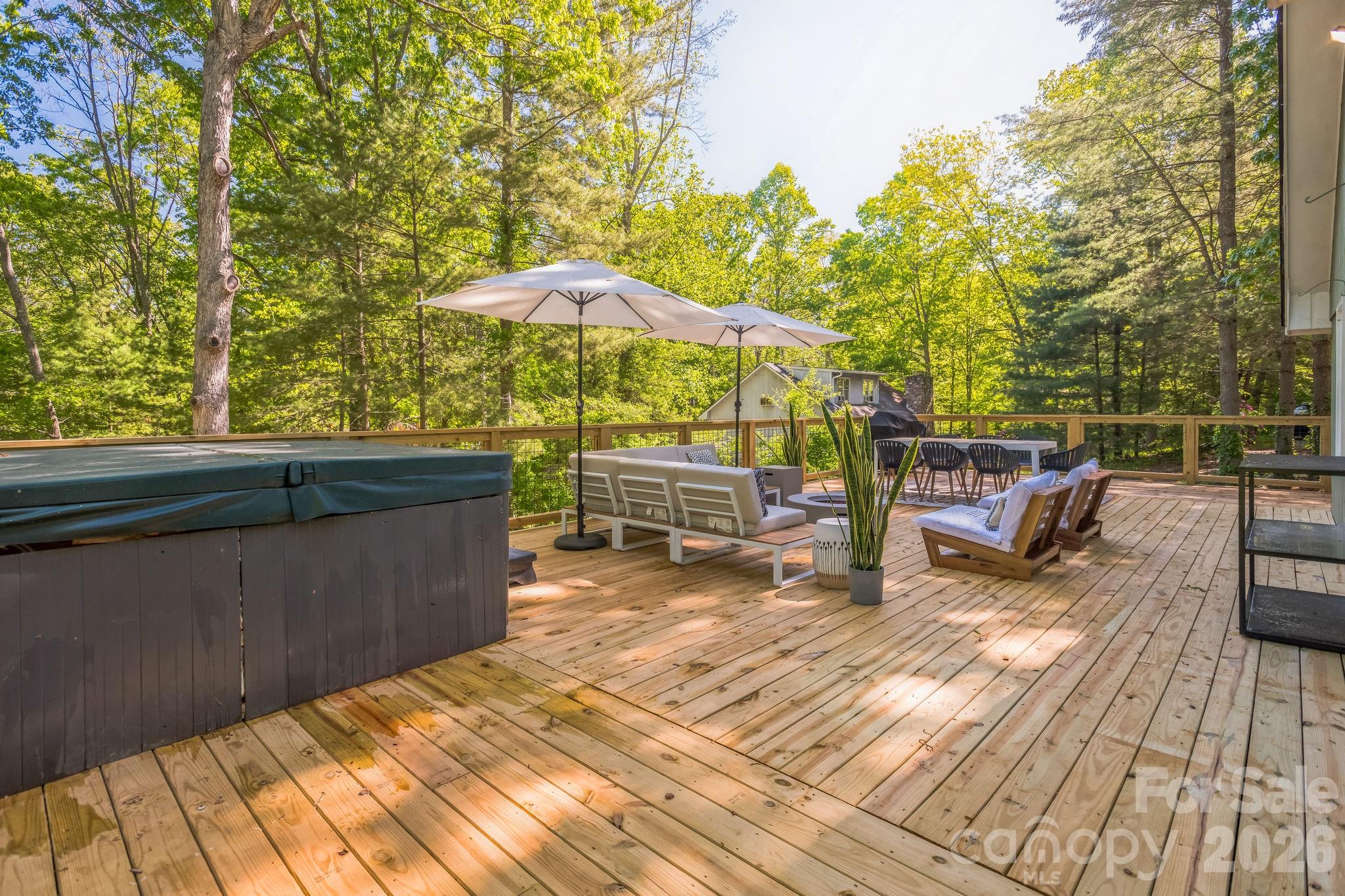 52 Reynolda Drive — Asheville