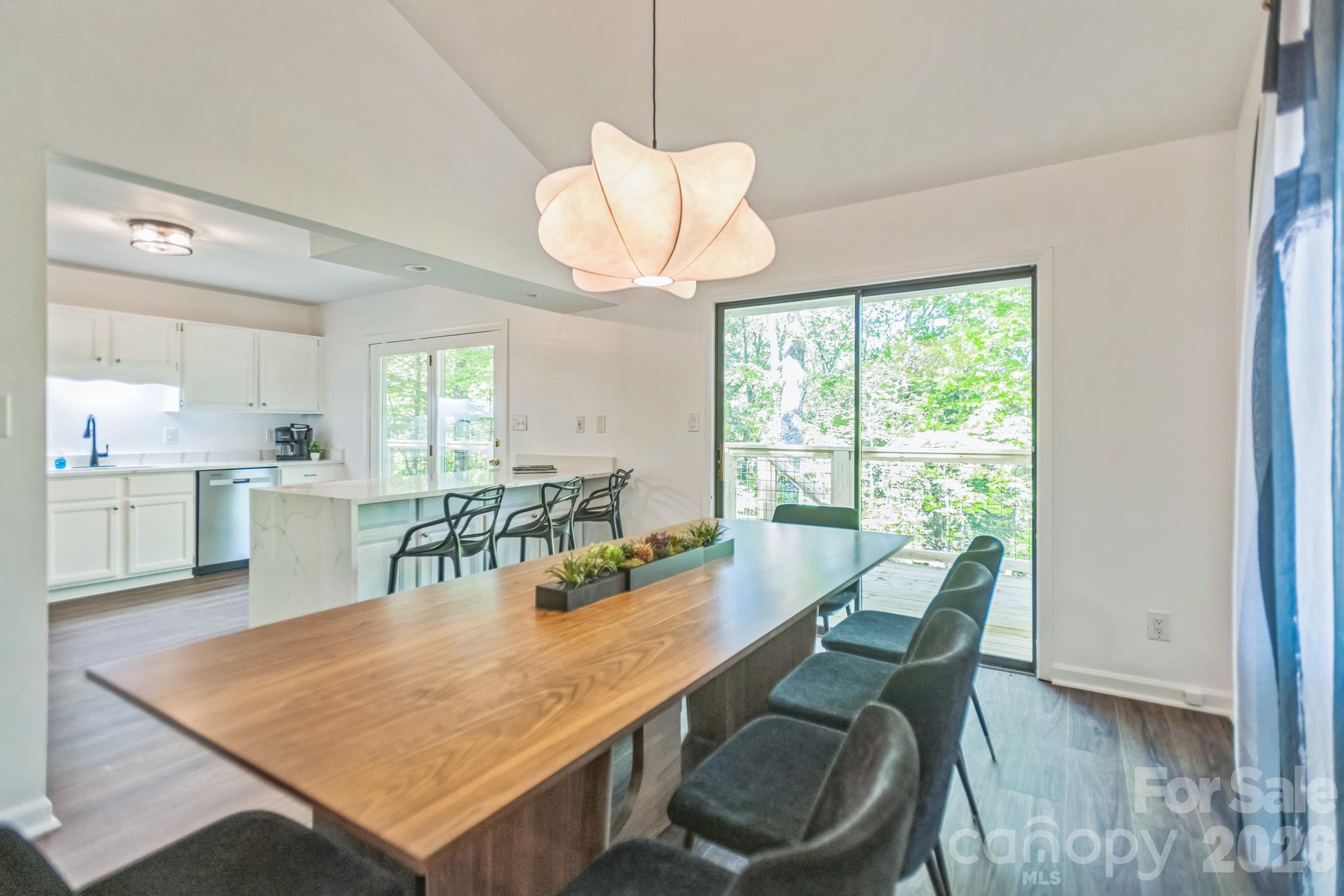 52 Reynolda Drive — Asheville