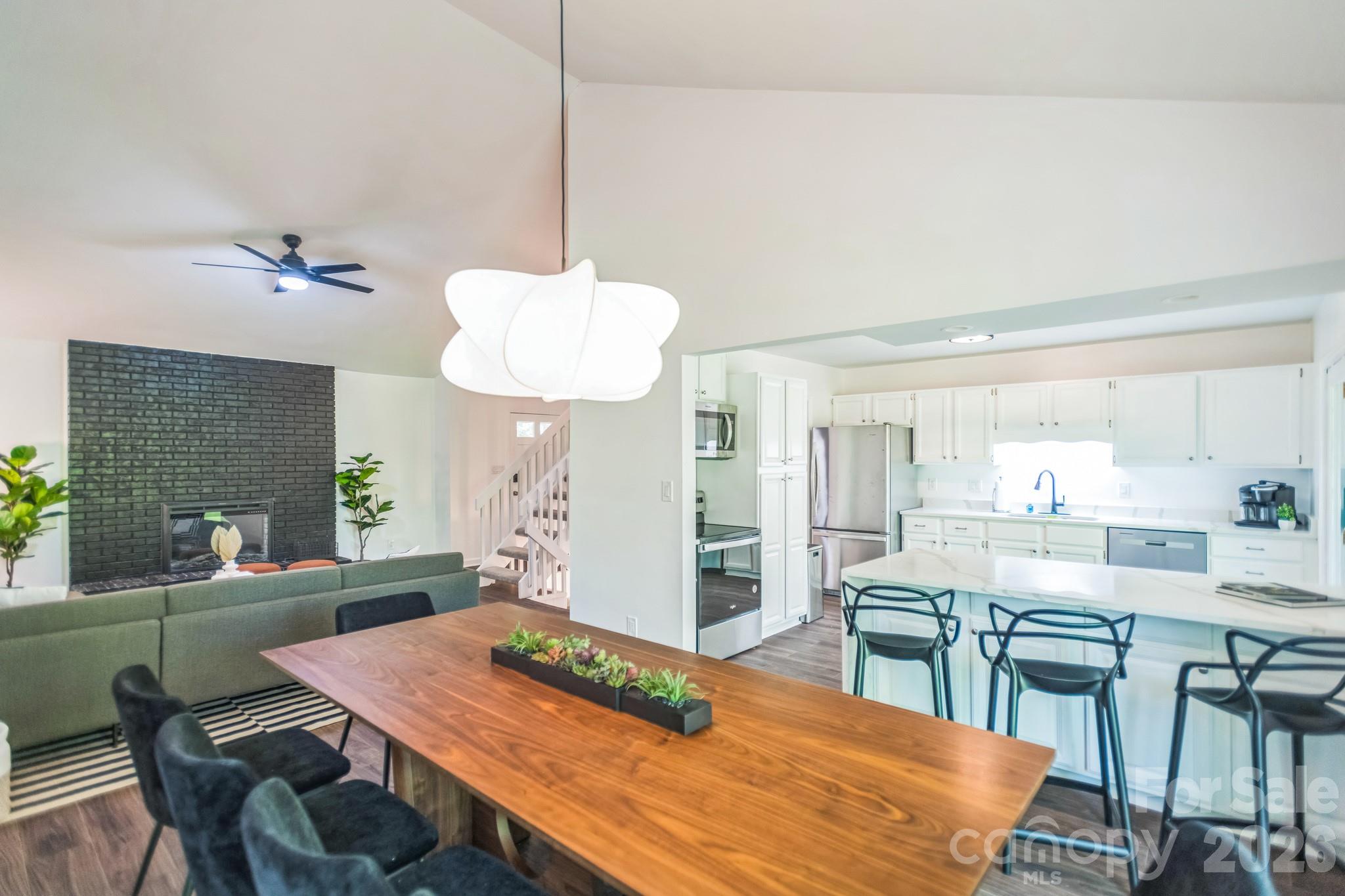 52 Reynolda Drive — Asheville