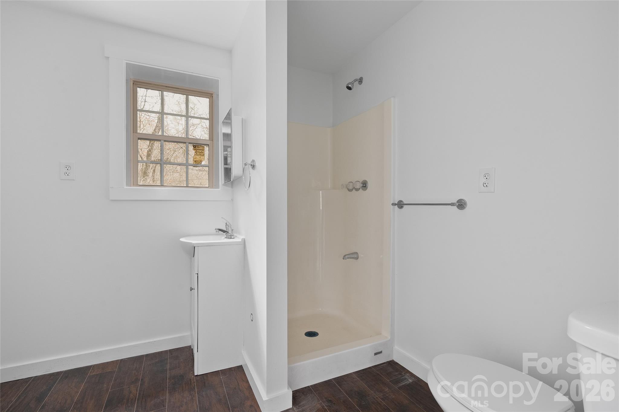 109 Tumblebug Trail Road — Flat Rock