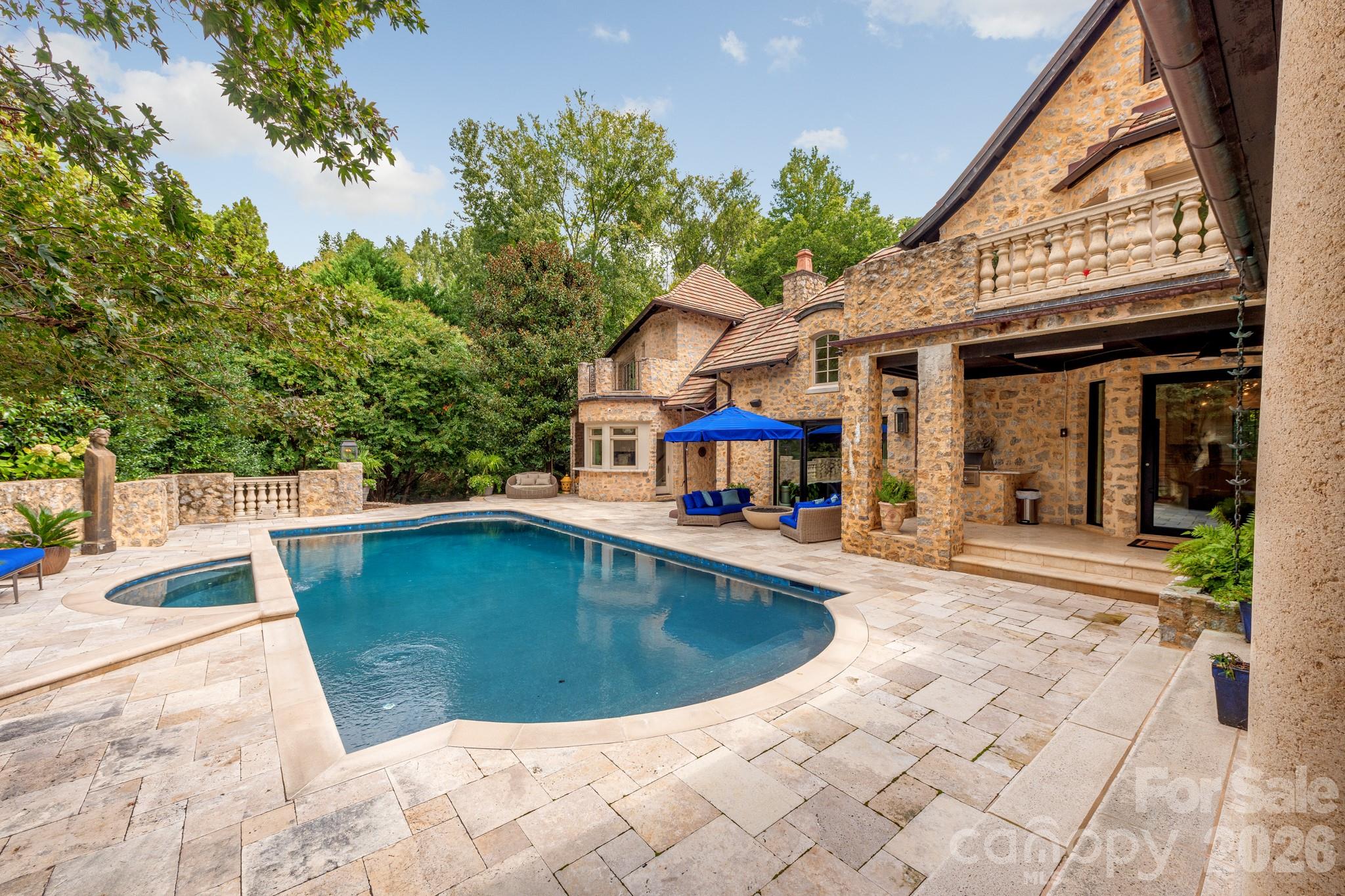 4231 Fox Brook Lane — Charlotte