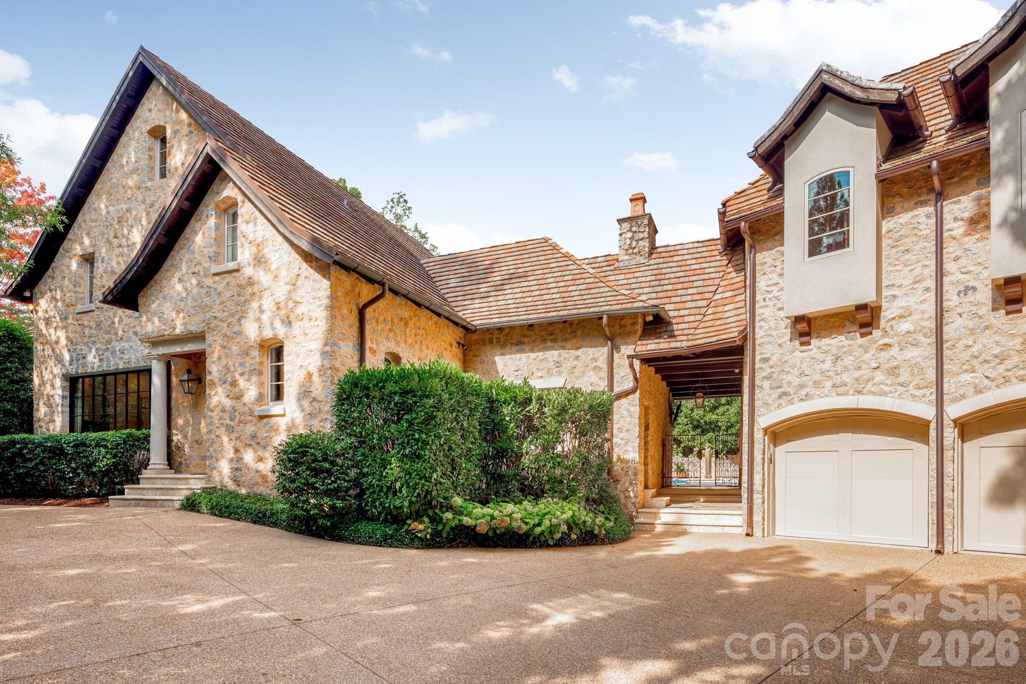4231 Fox Brook Lane — Charlotte