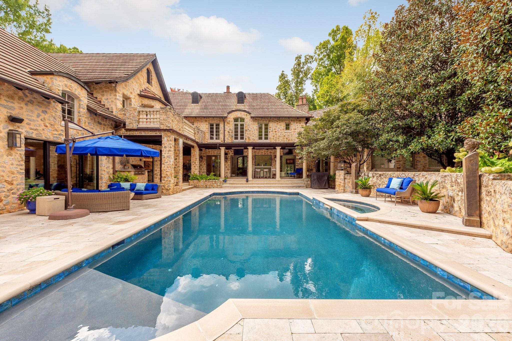 4231 Fox Brook Lane — Charlotte