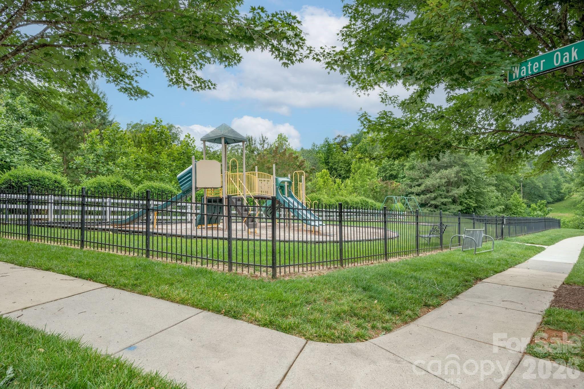 172 Water Oak Drive — Mooresville