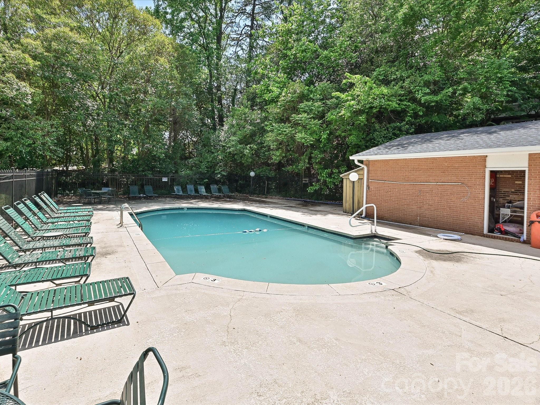 4611 Hedgemore Drive #J — Charlotte