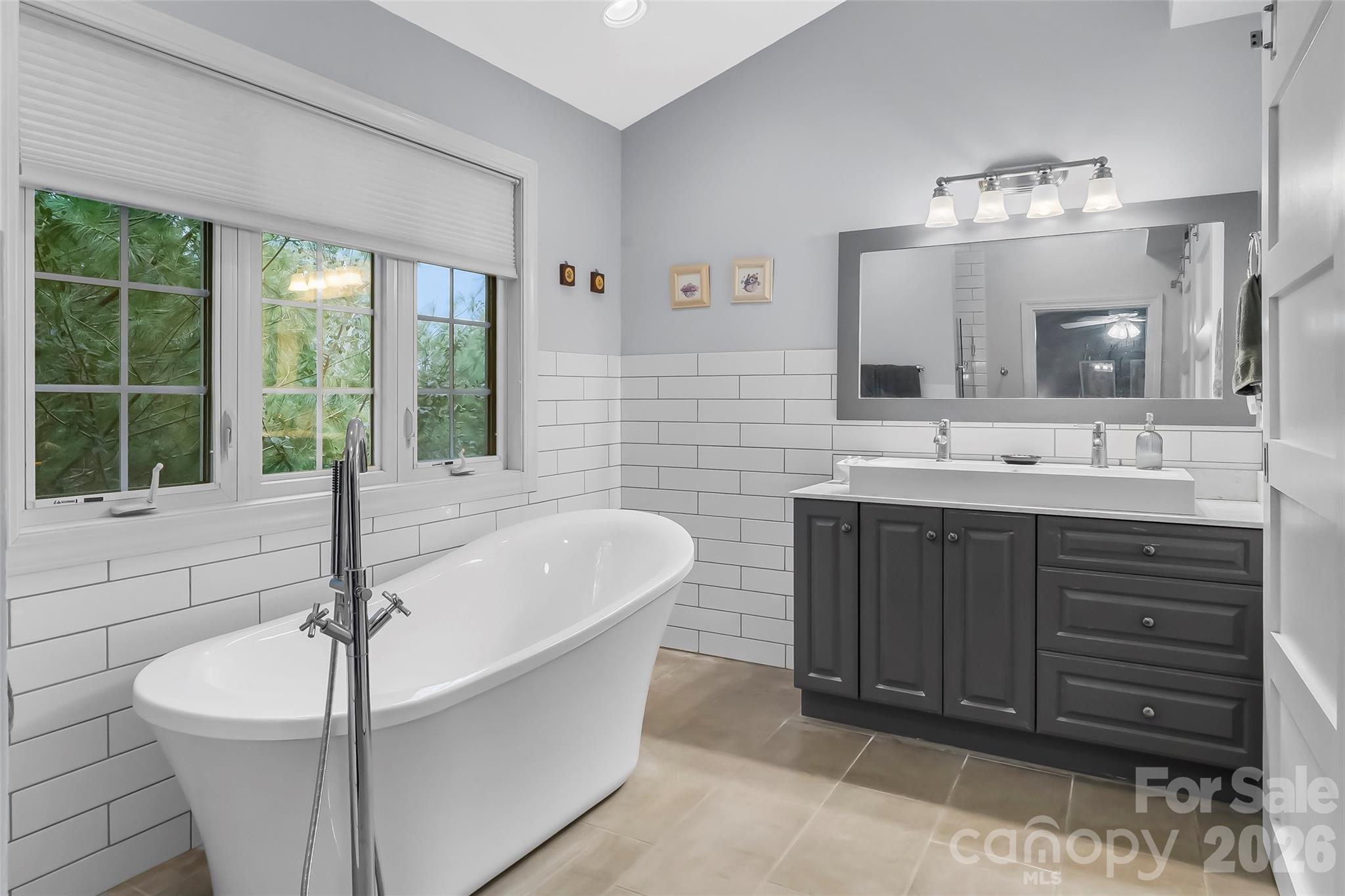 1726 Waterford Way — Morganton