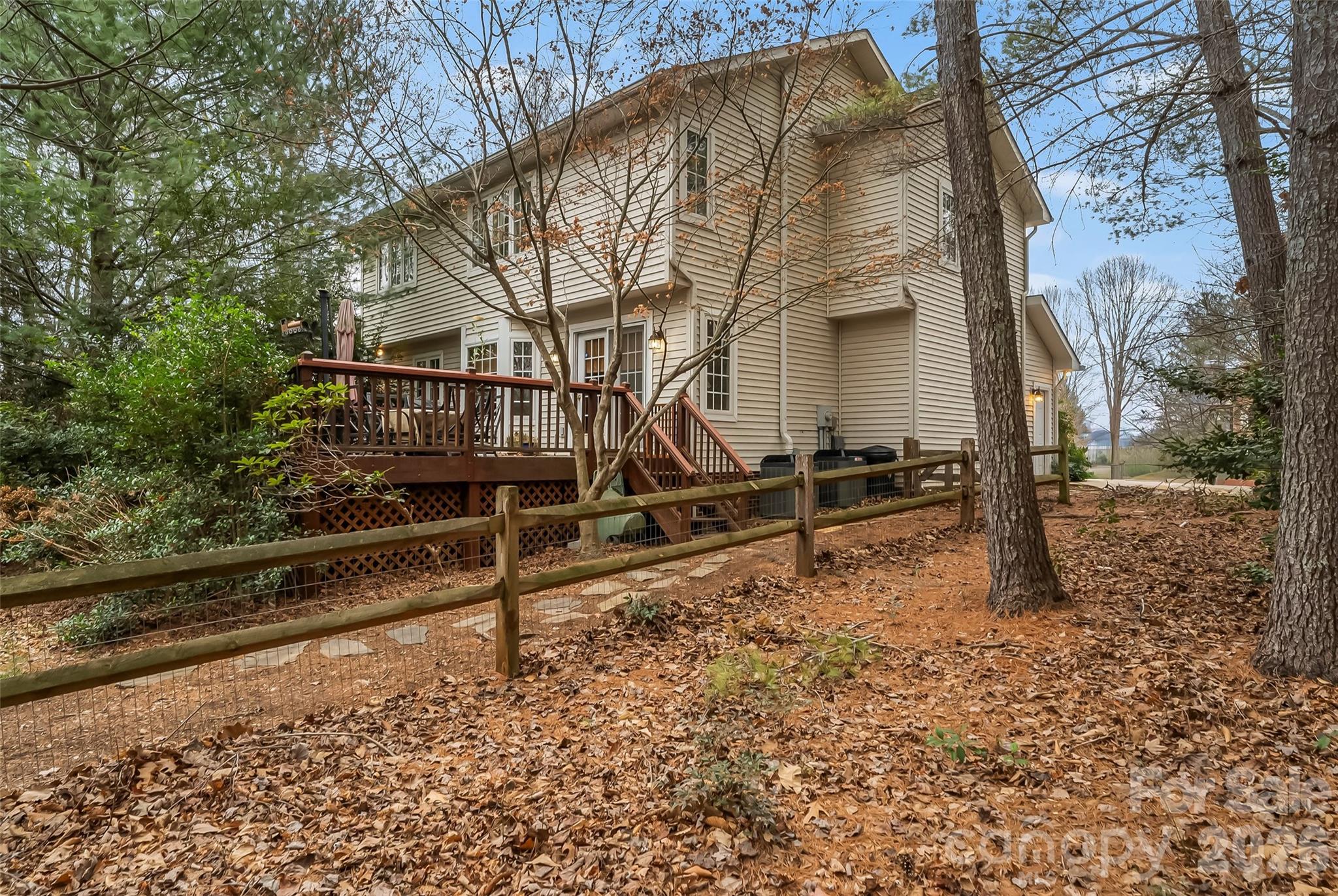 1726 Waterford Way — Morganton
