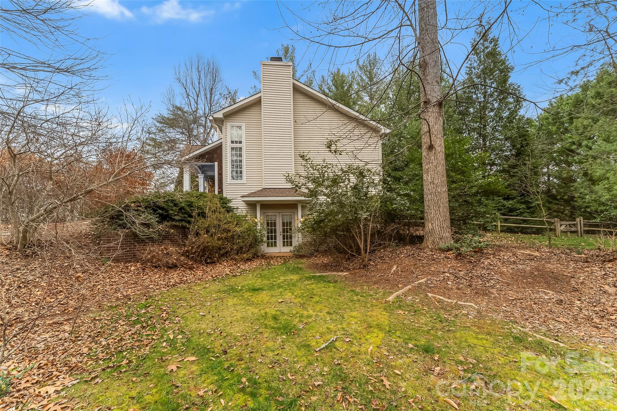 1726 Waterford Way — Morganton