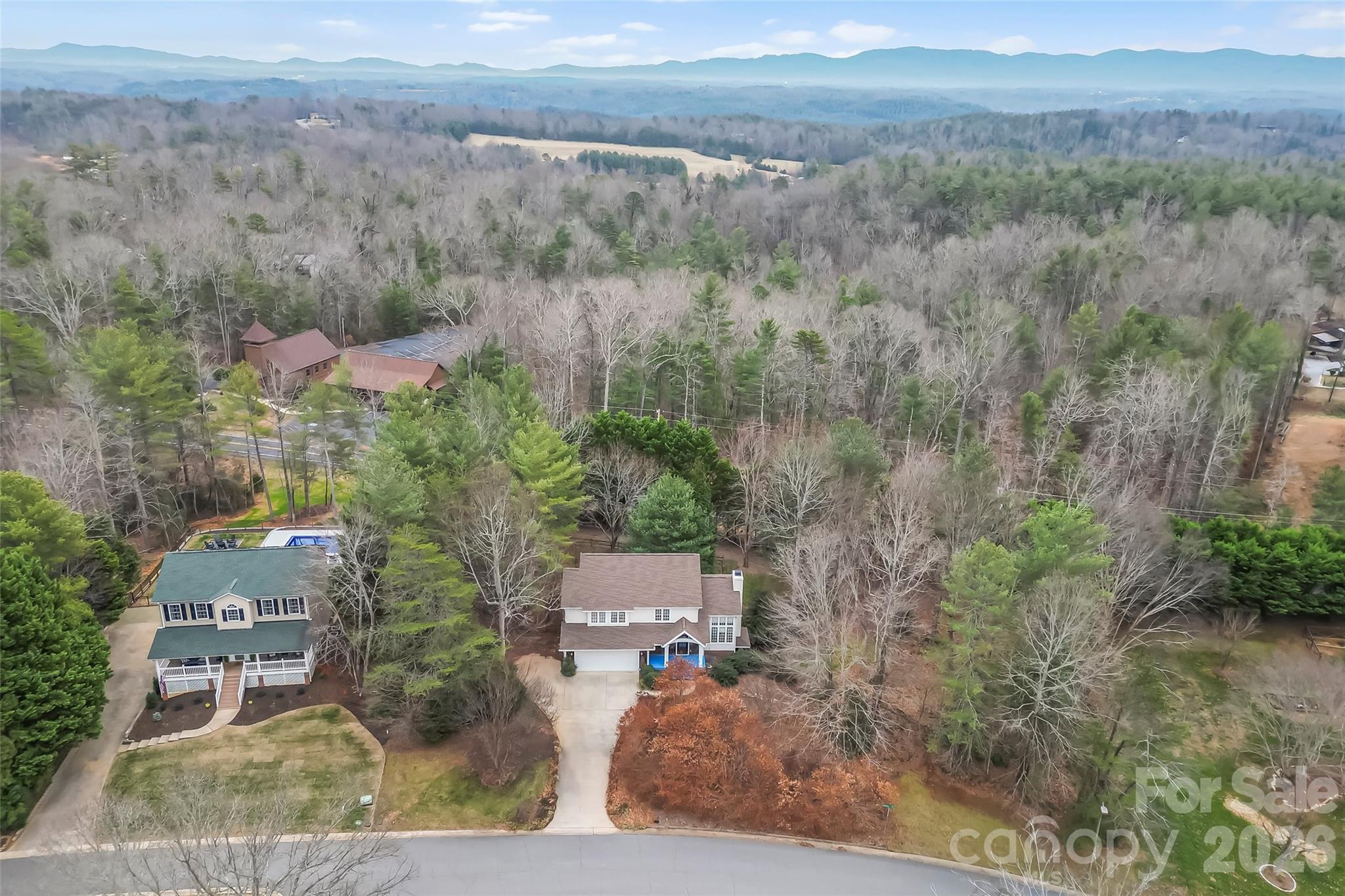 1726 Waterford Way — Morganton