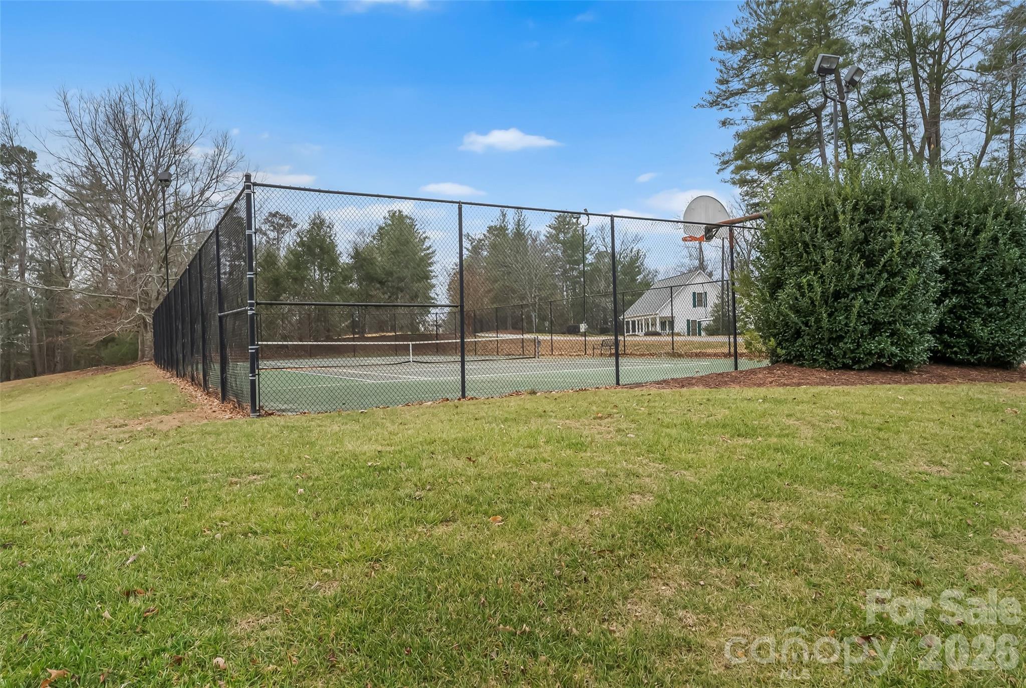 1726 Waterford Way — Morganton
