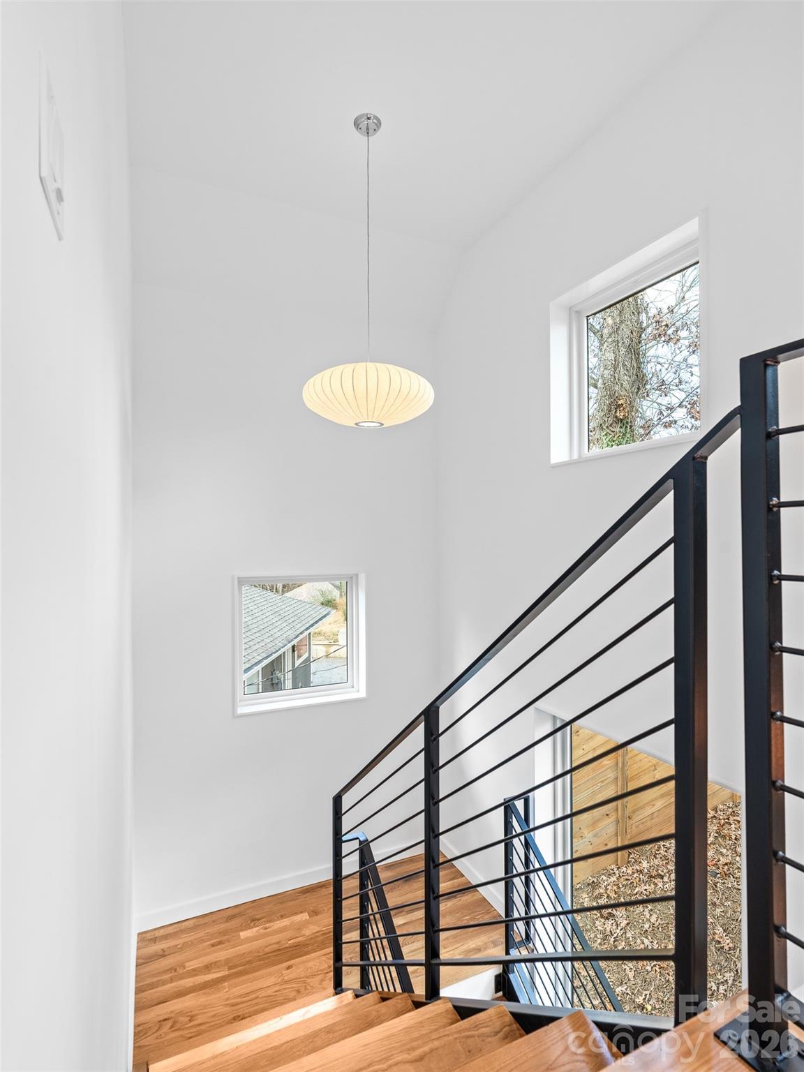171 Houston Place — Asheville
