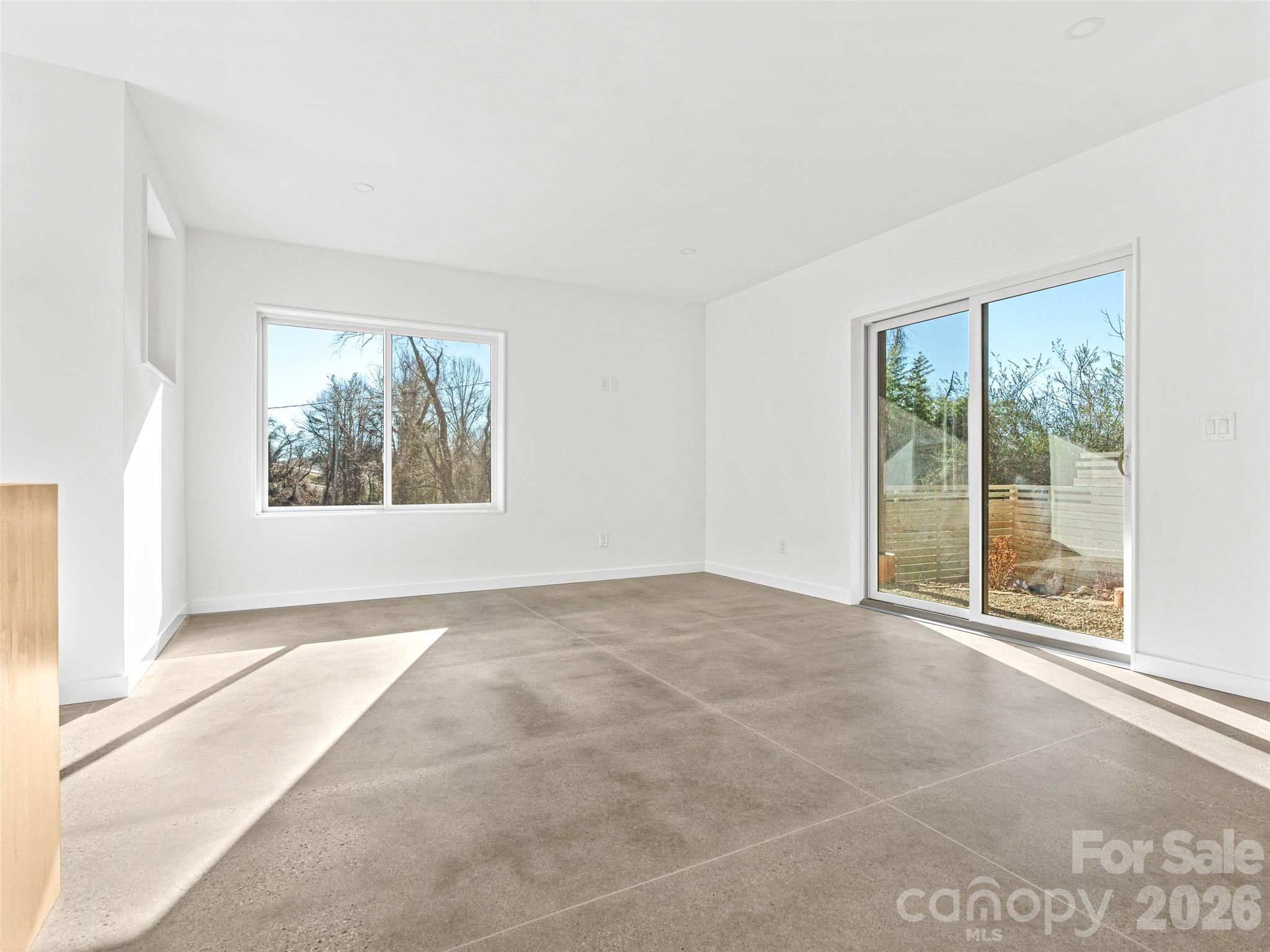 171 Houston Place — Asheville